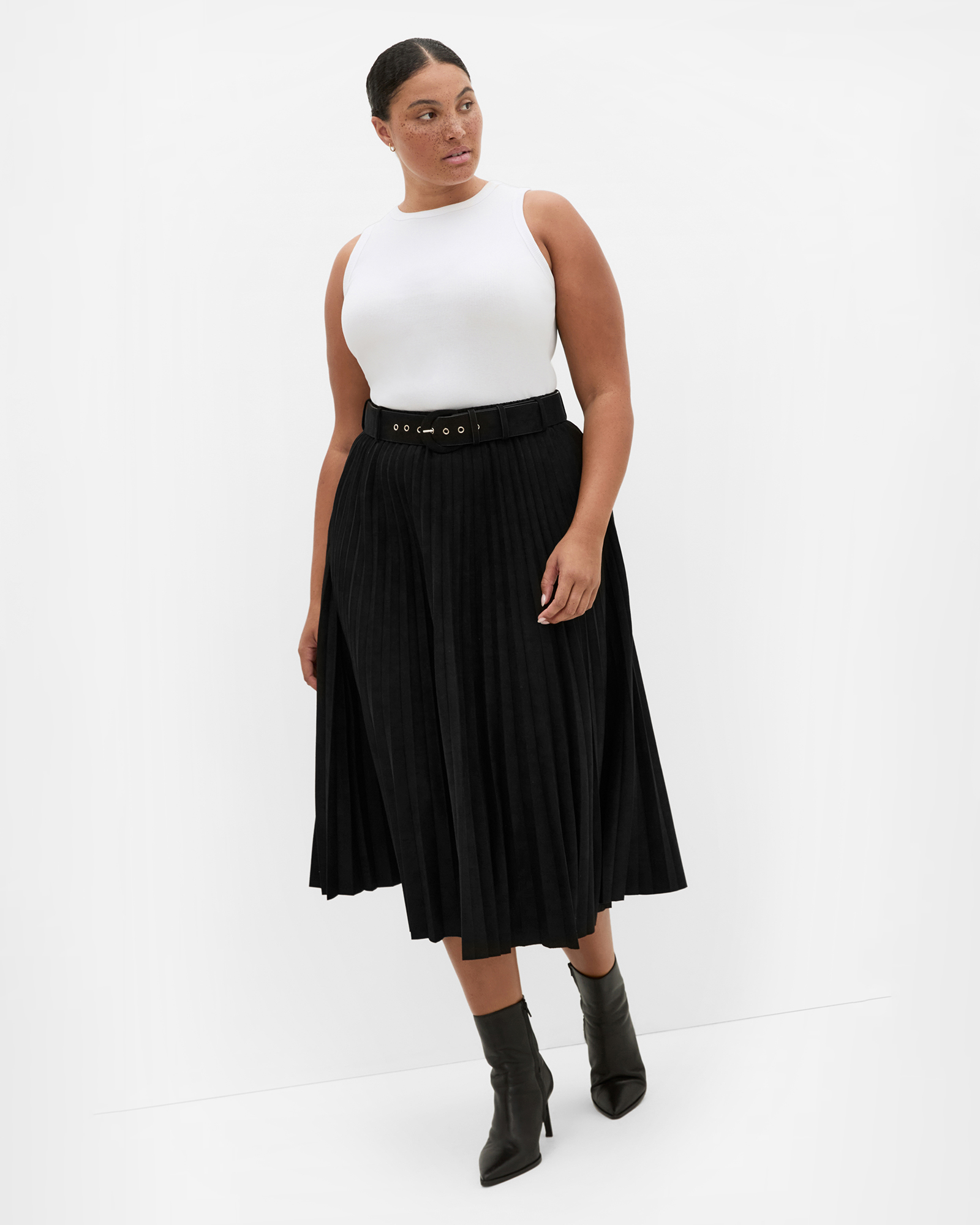 Plus size Sueded Pleat Midi Skirt - black