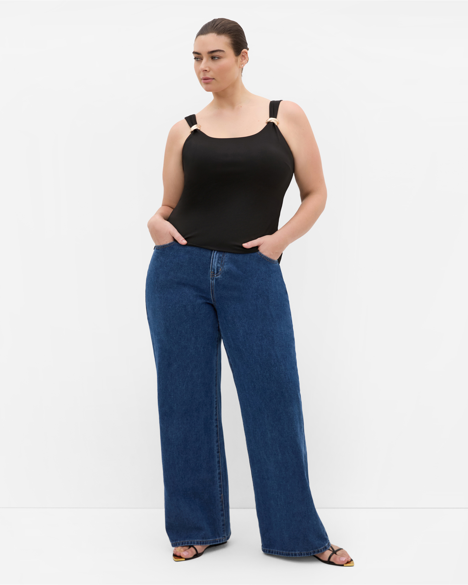 Arami Strap Detail Top