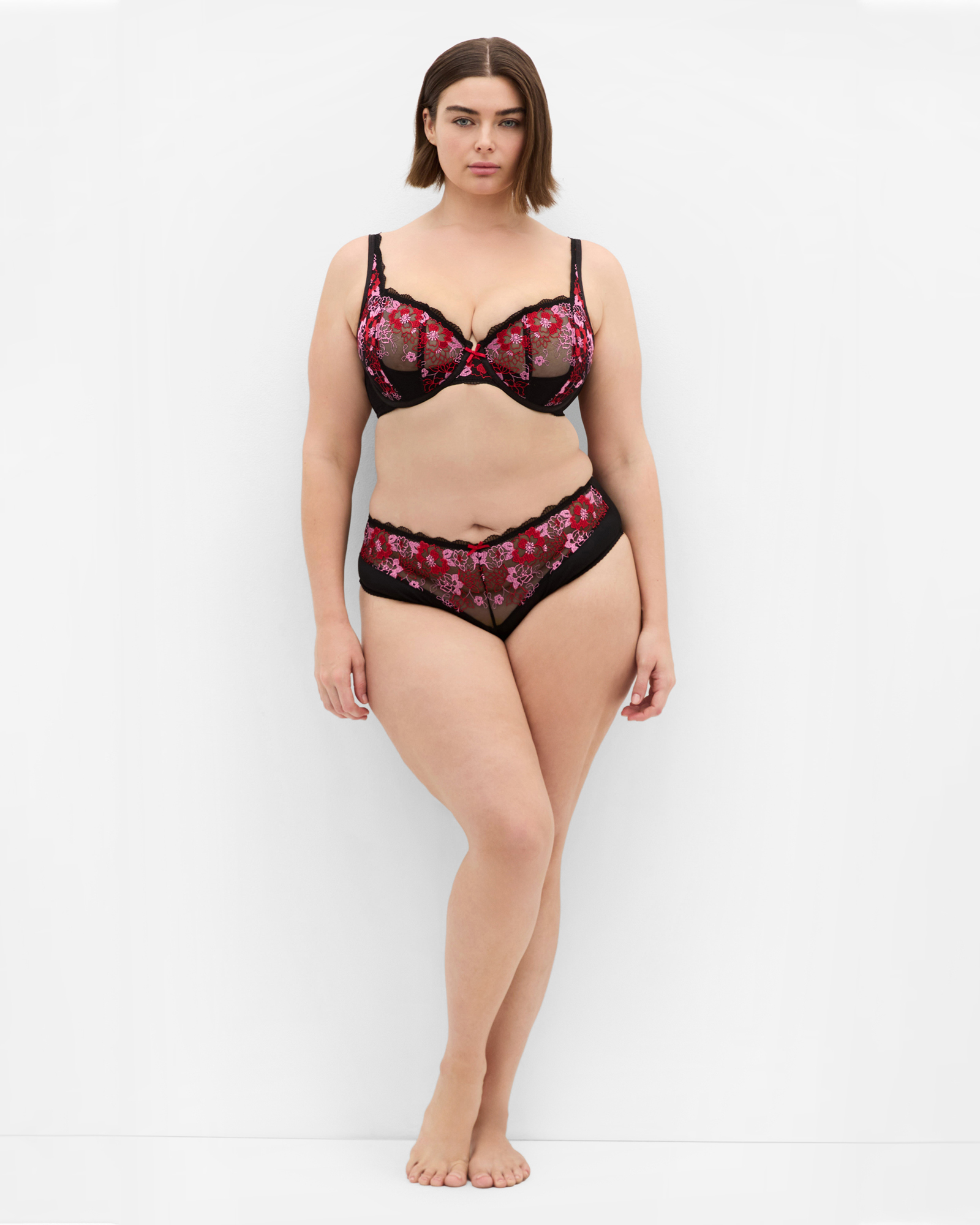 Amelie Demi Underwire Bra - Black
