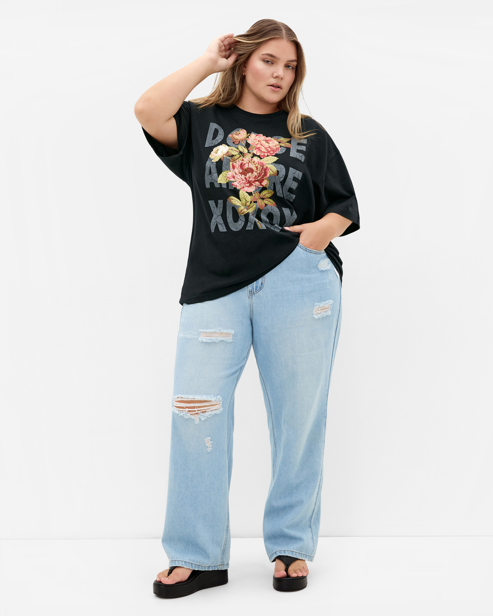 Plus size Oversized Rose Print Tee - black