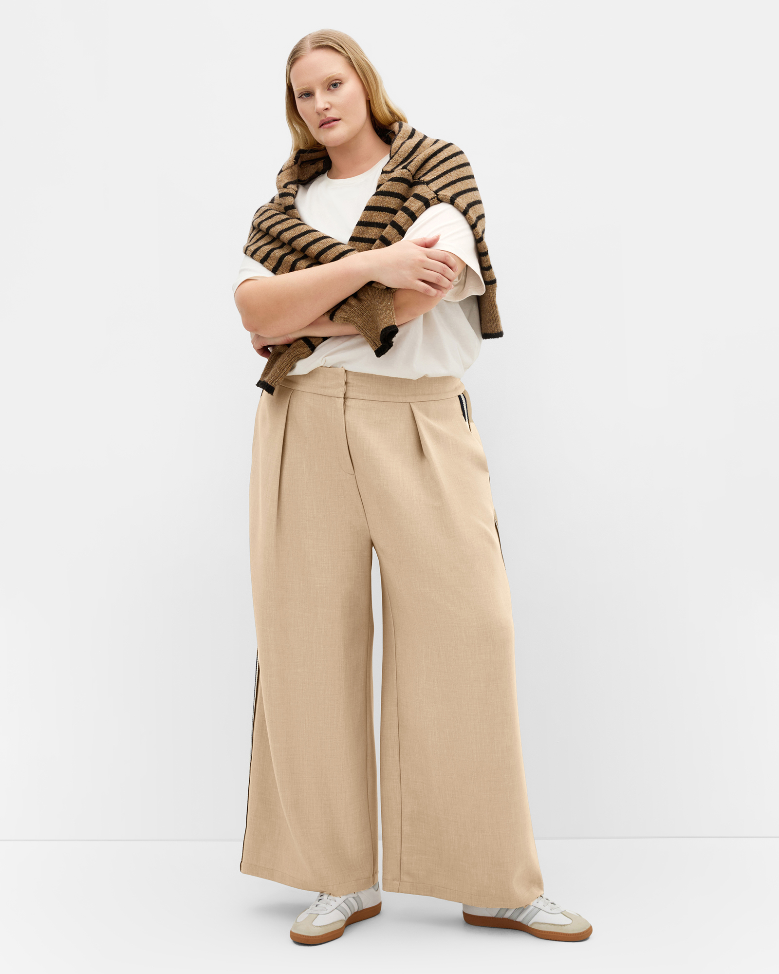 Side Stripe Pant