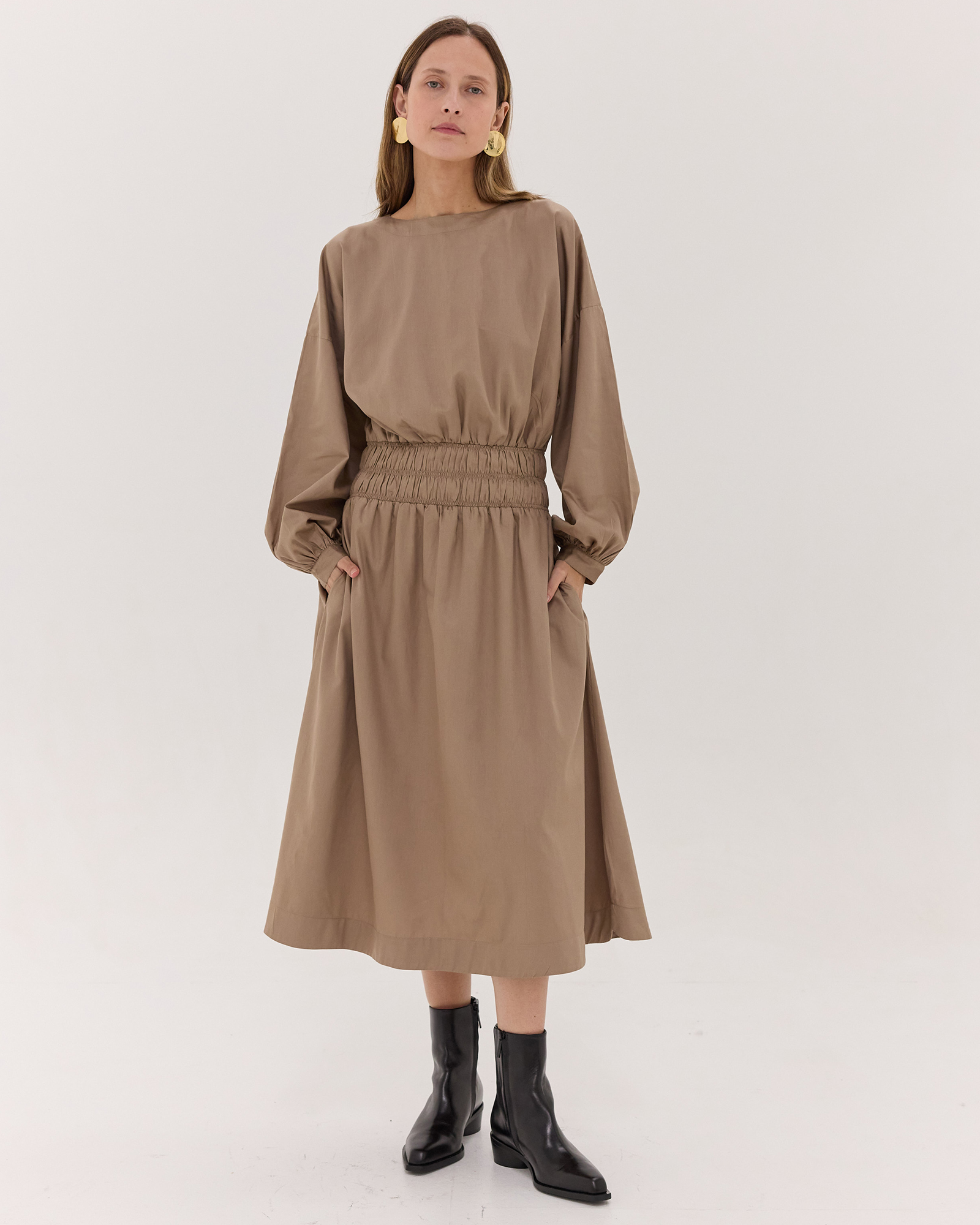 The Shirred Billow Sleeve Dress Praline
