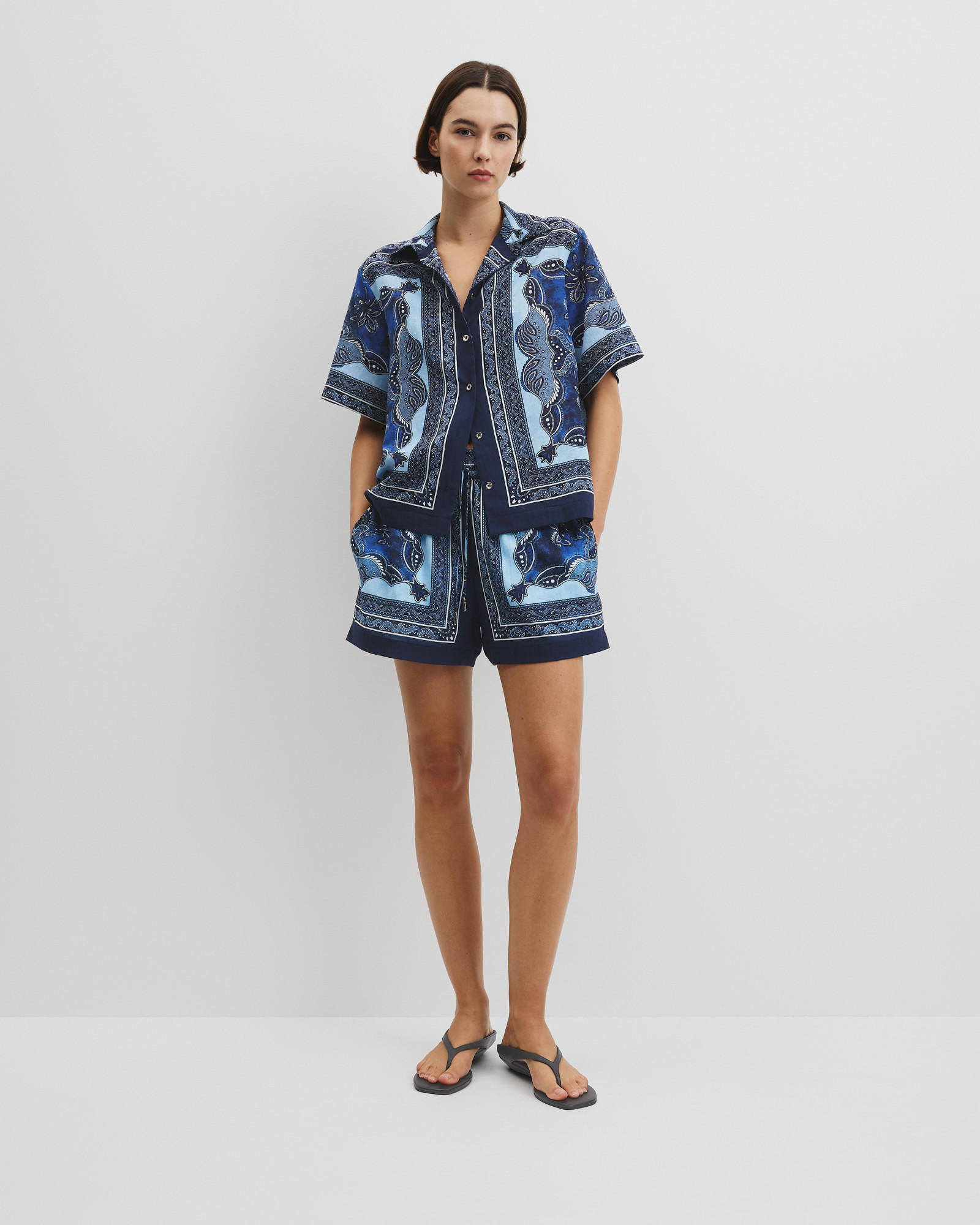 Scarf Print Short