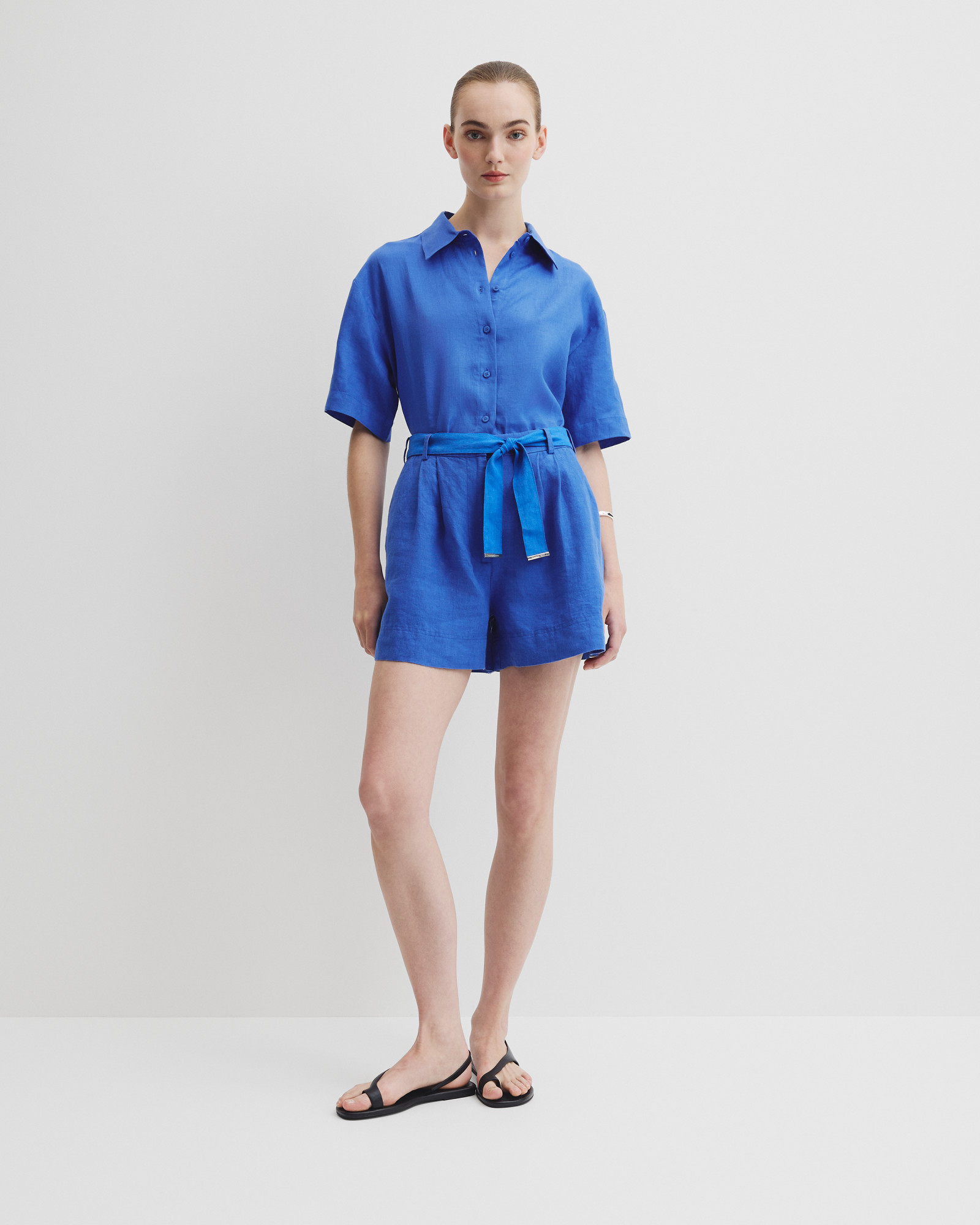 Organically Grown Linen Tuck Front Short