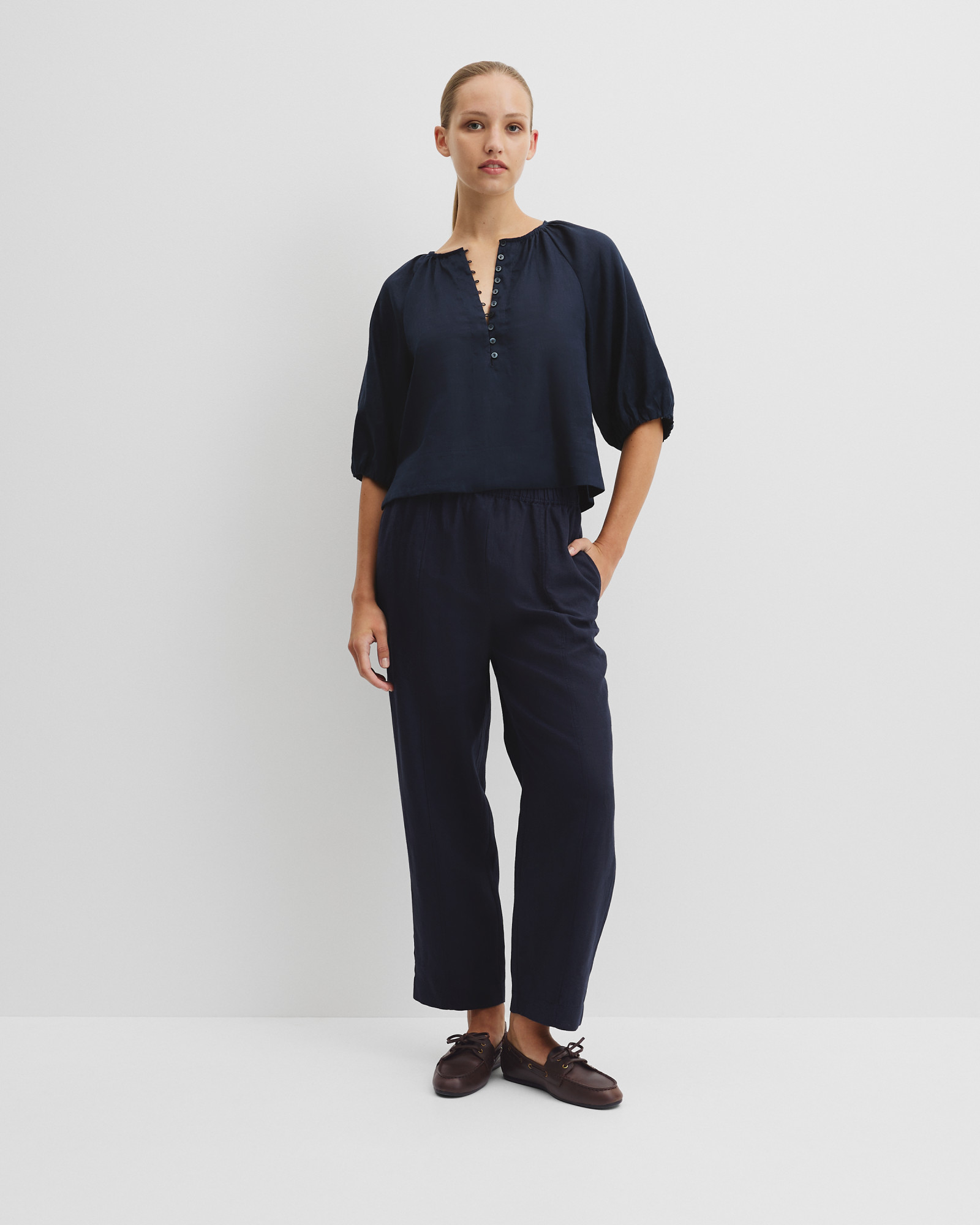 Organically Grown Linen Tapered Jogger