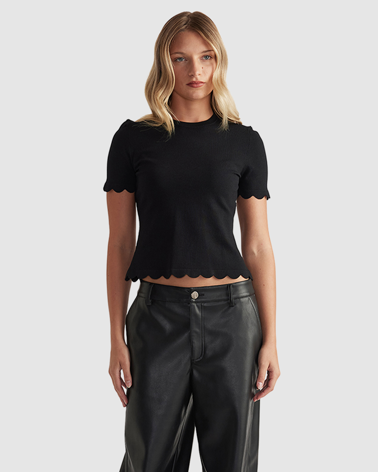 Kai Scallop Edge Tee