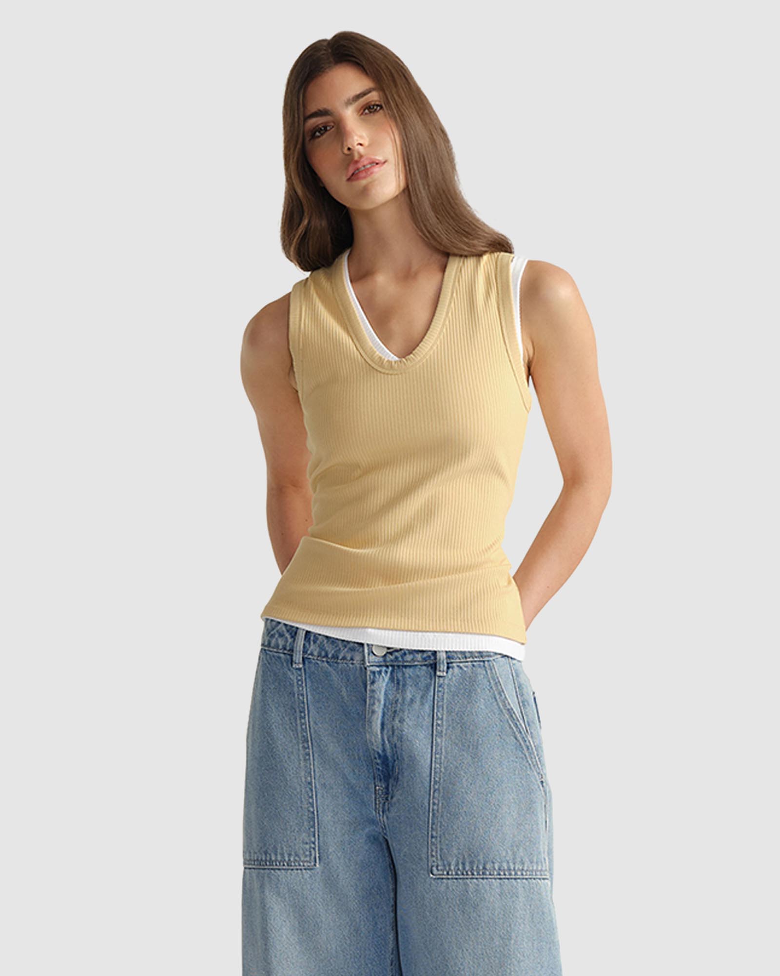D-Luxe Ribbed Scoop Tank