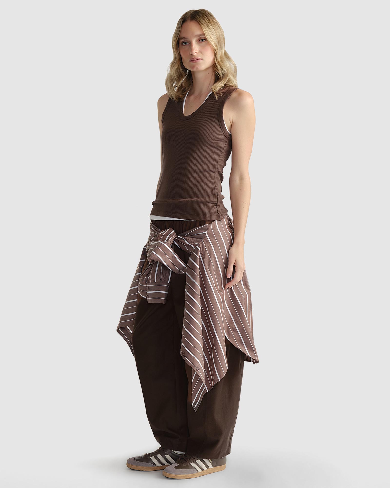 D-Luxe Ribbed Scoop Tank