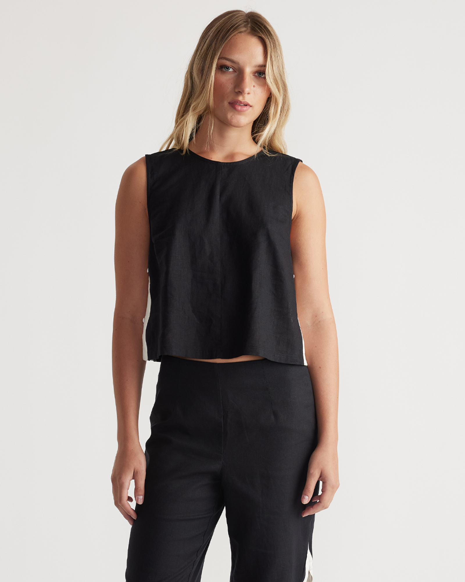 Tess Scallop Top
