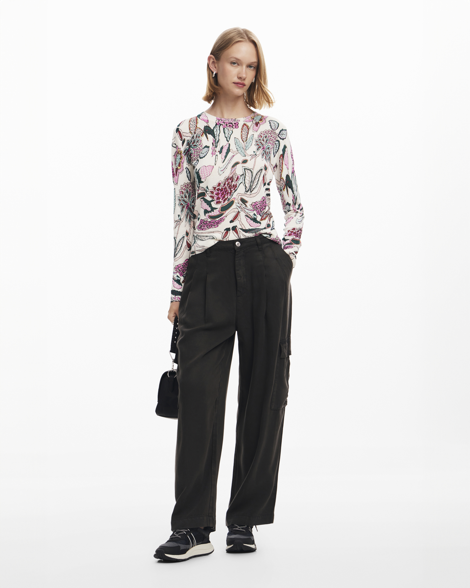 Sweater with floral details