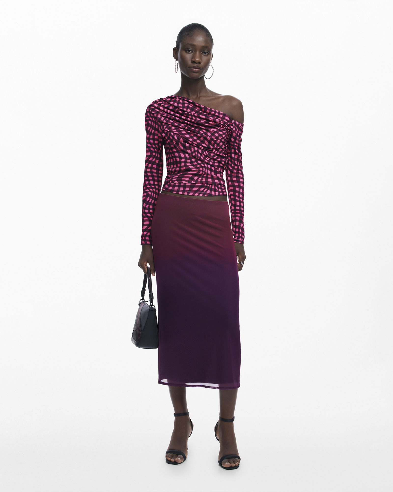 Asymmetric T-shirt with psychedelic checks