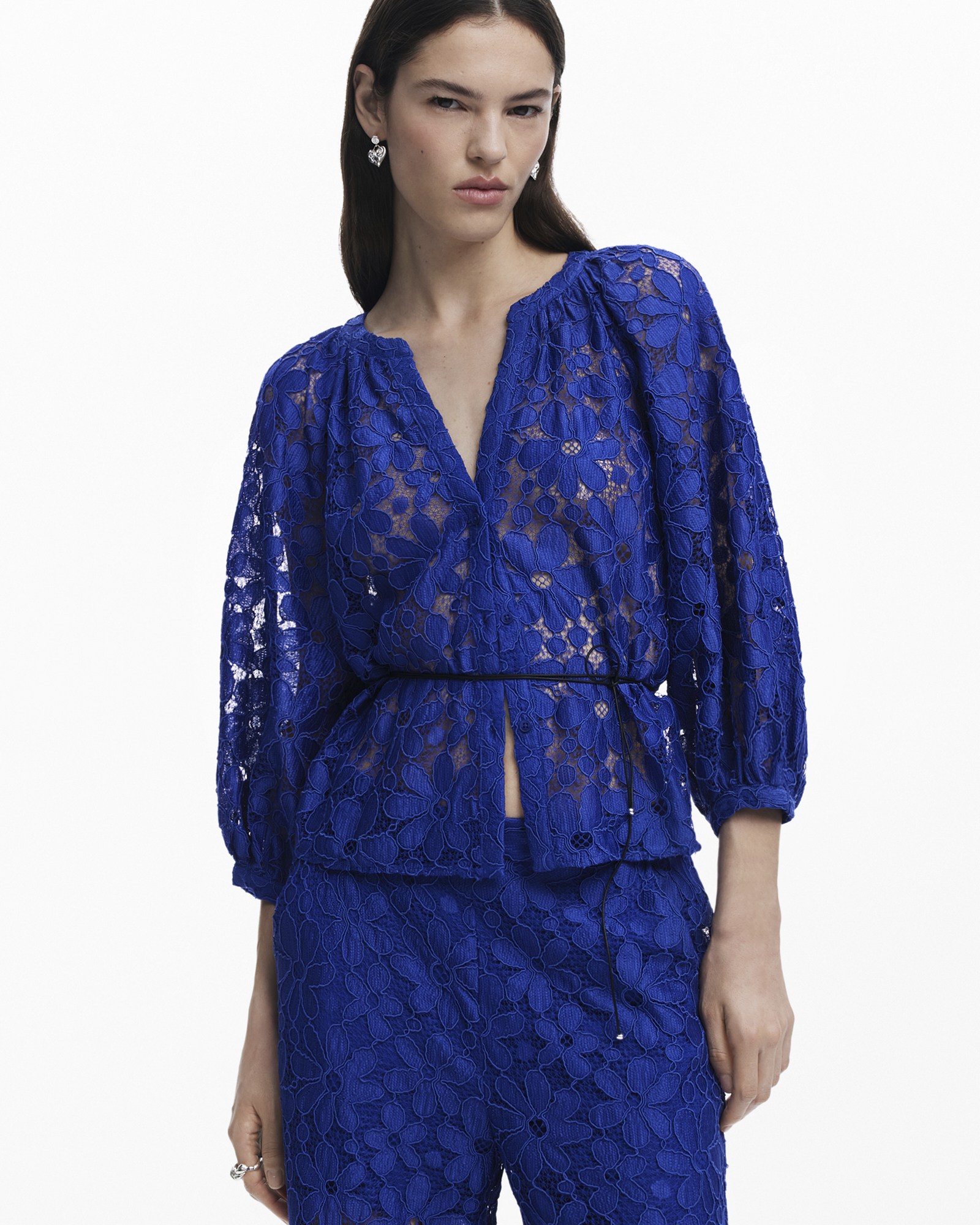 Cut-out blouse