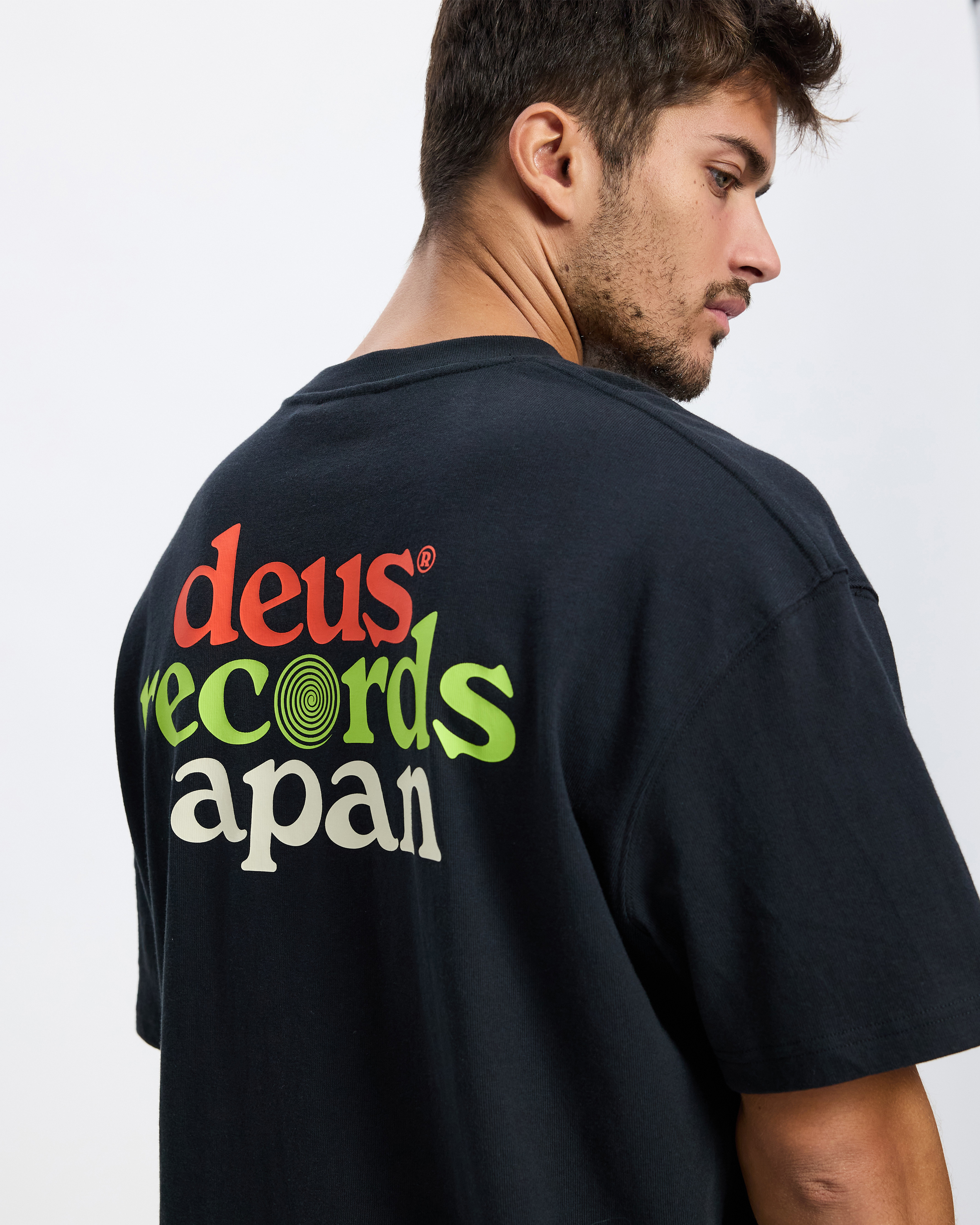 Strata Tee