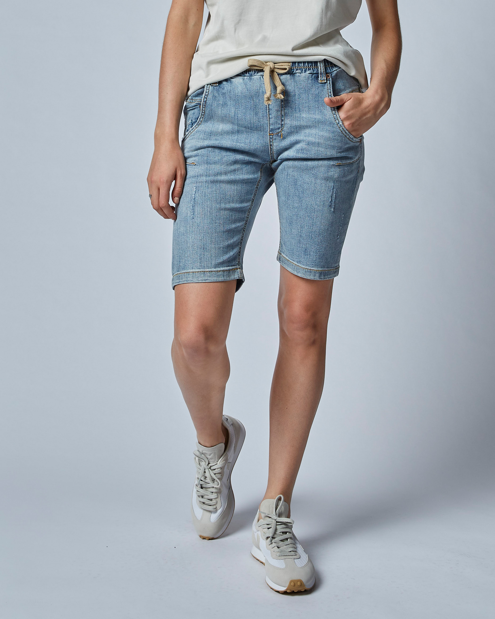 Active Long Shorts