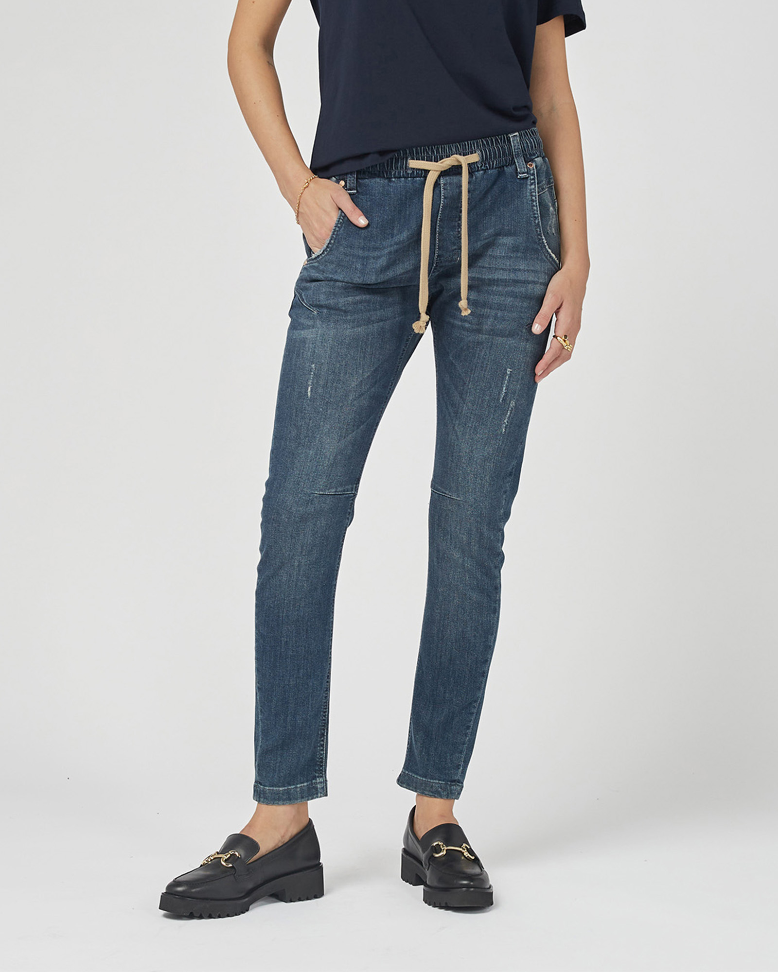 Active Classic Ankle Length Jeans