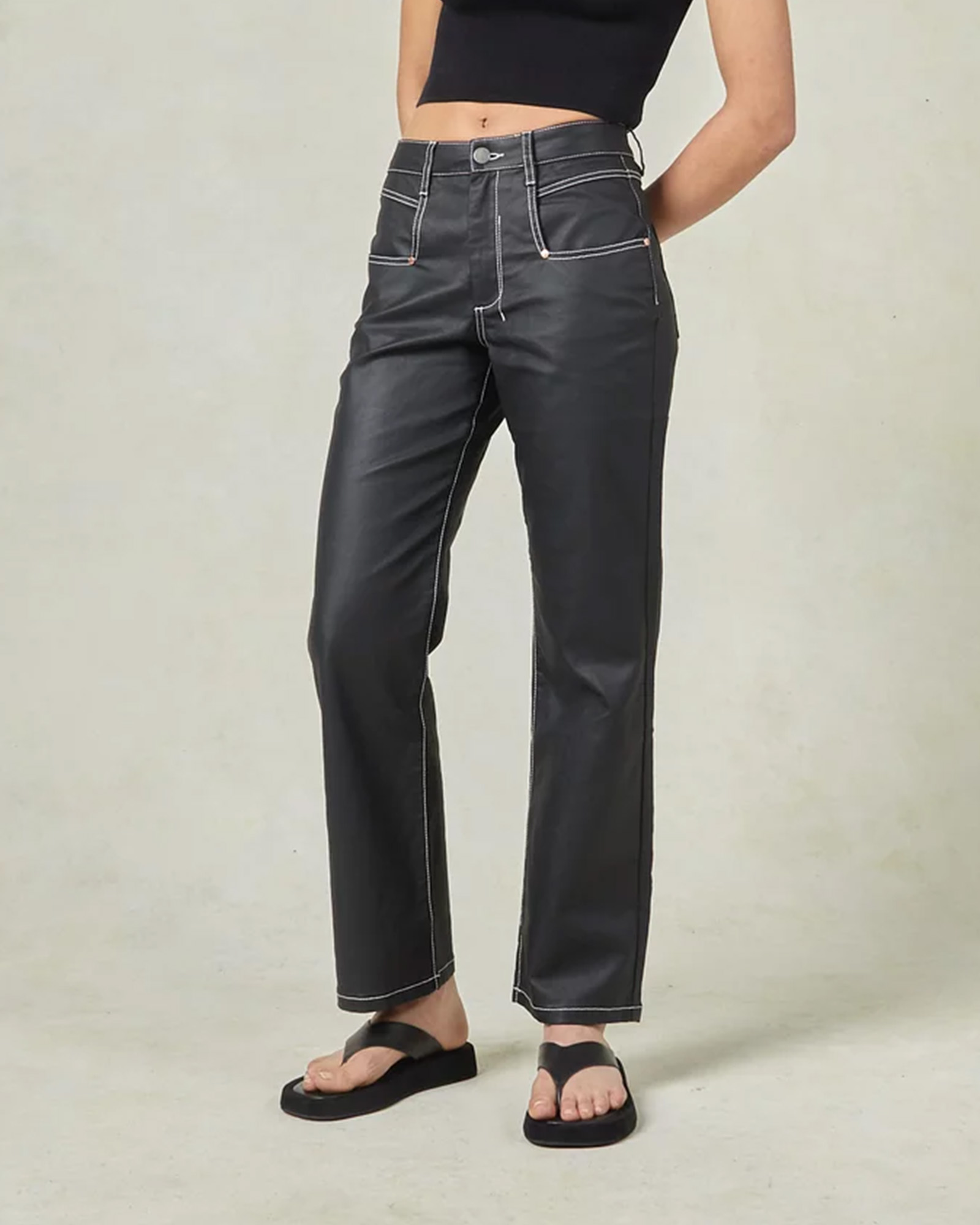 Betzy Coated Black High Jeans