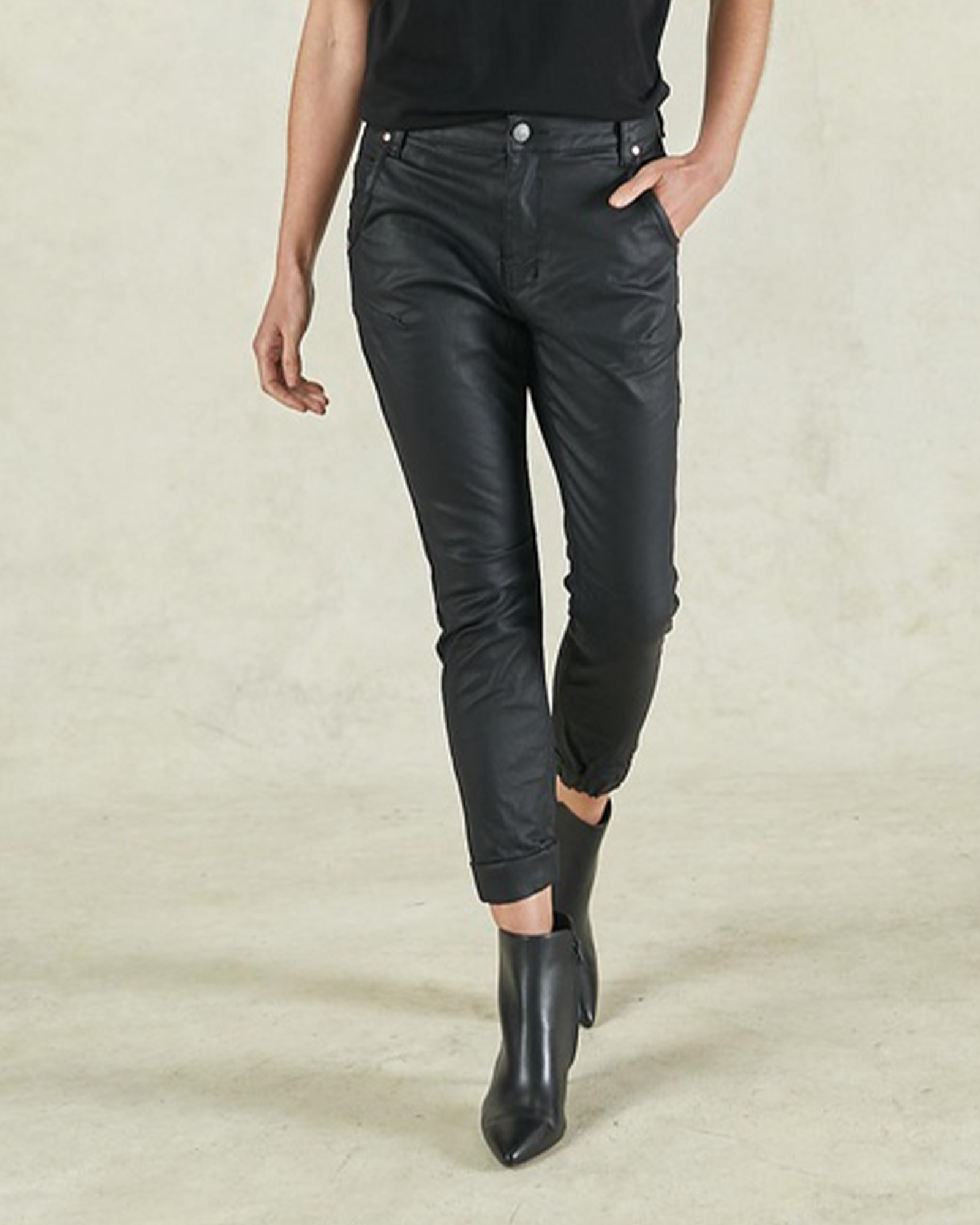 Coated Black Cuffed Jeans