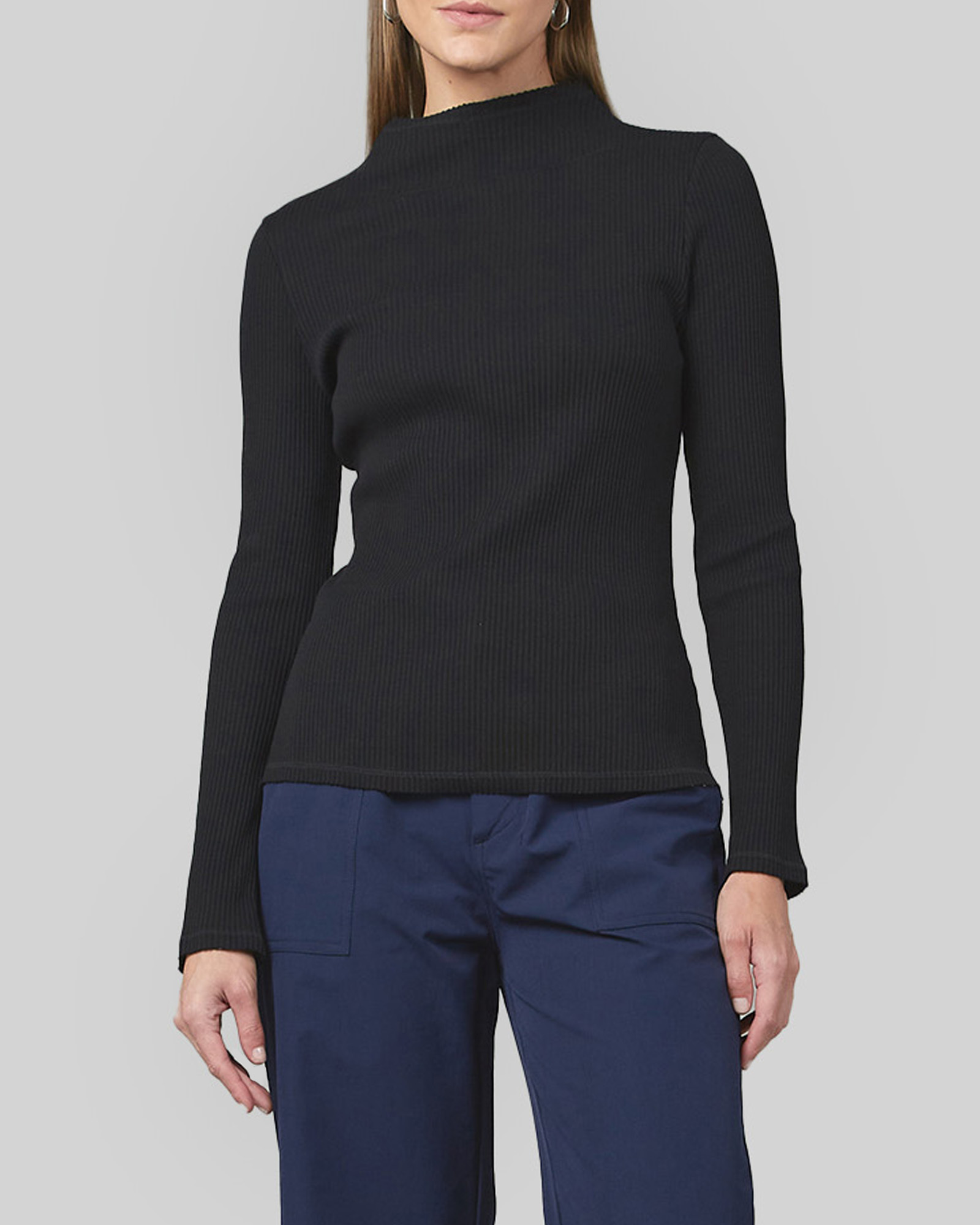 Wave High Neck Top