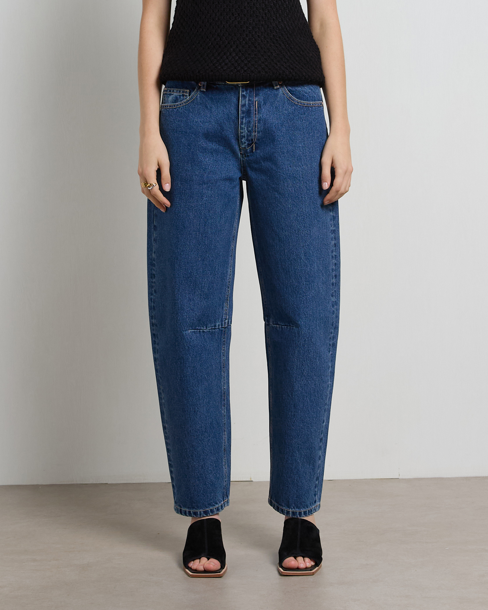 Chloe Mid Rise Barrel Jeans