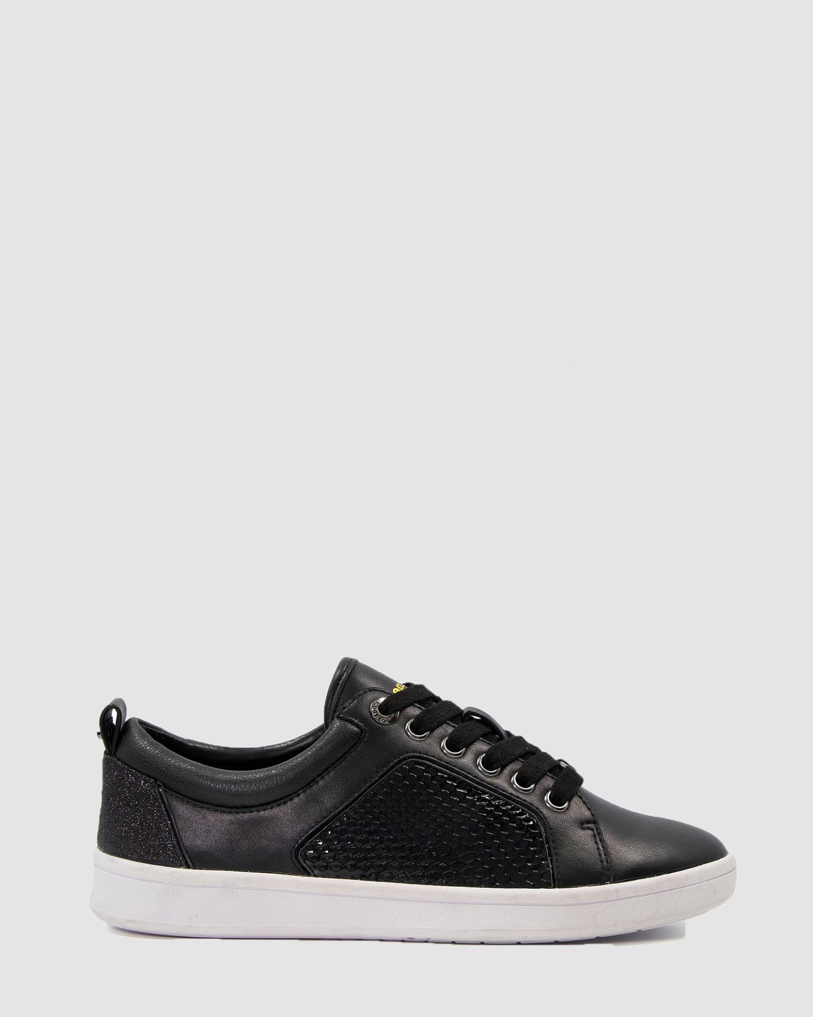 Estie - Black