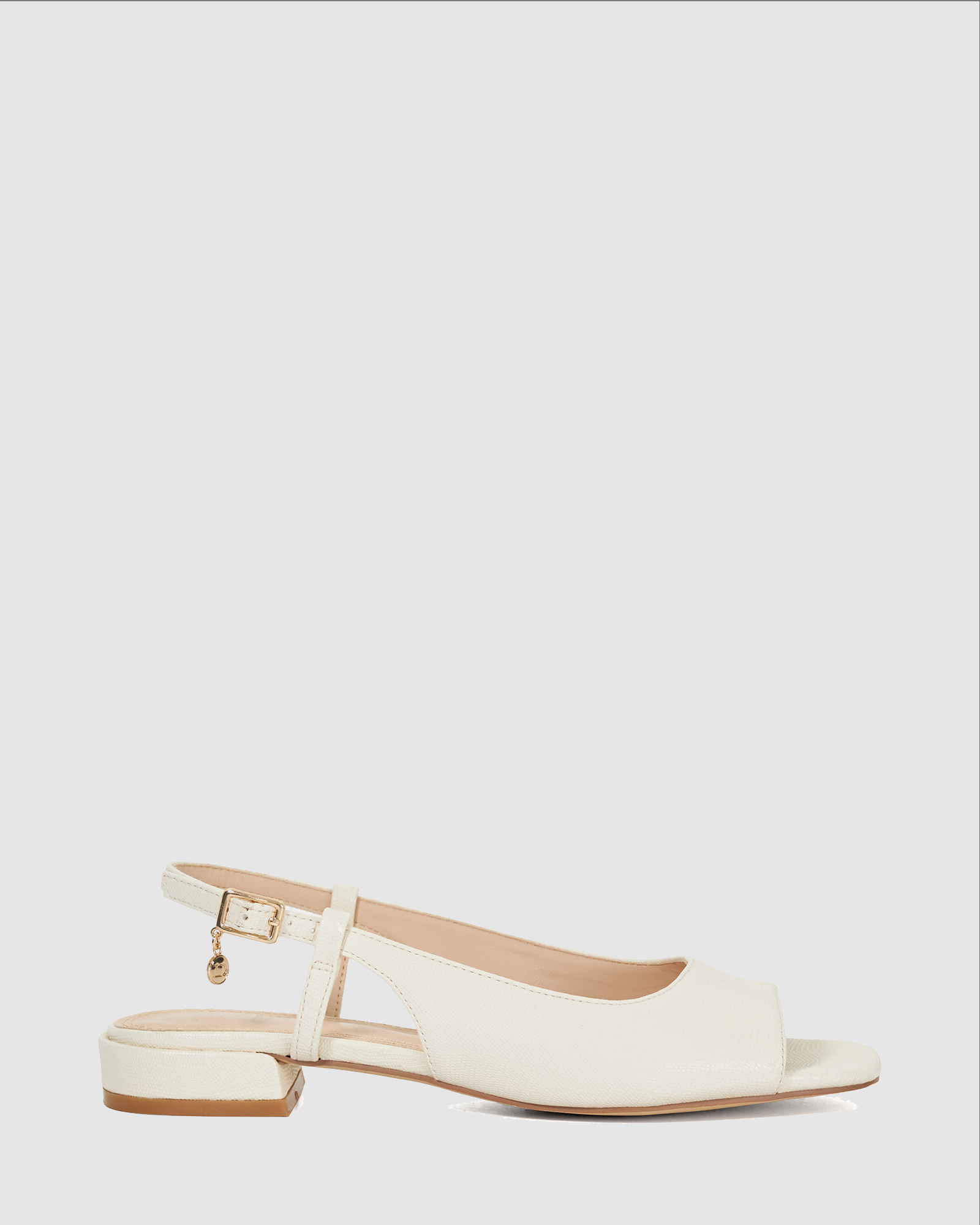 Hamptonns - Ivory
