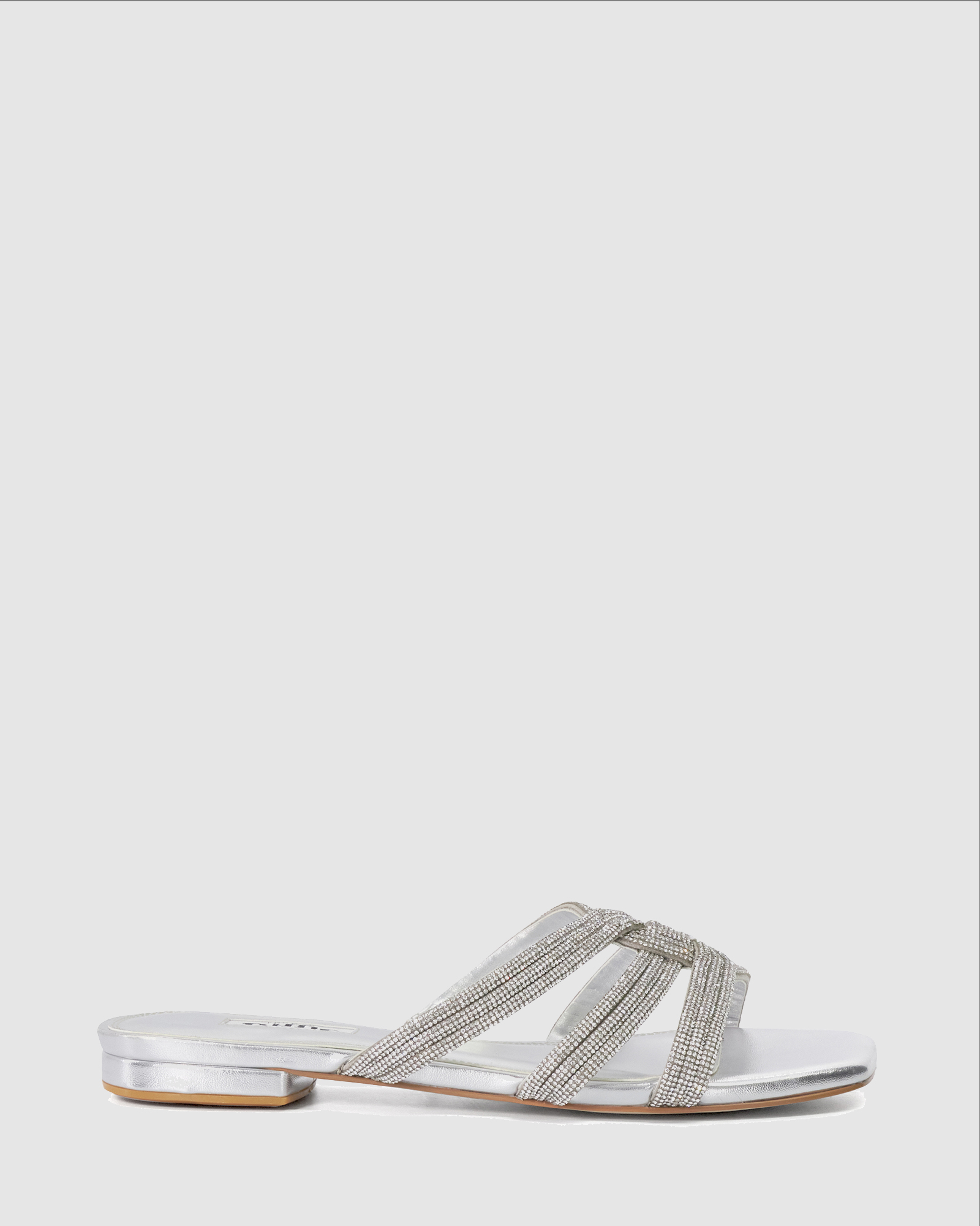 Naomi - Silver