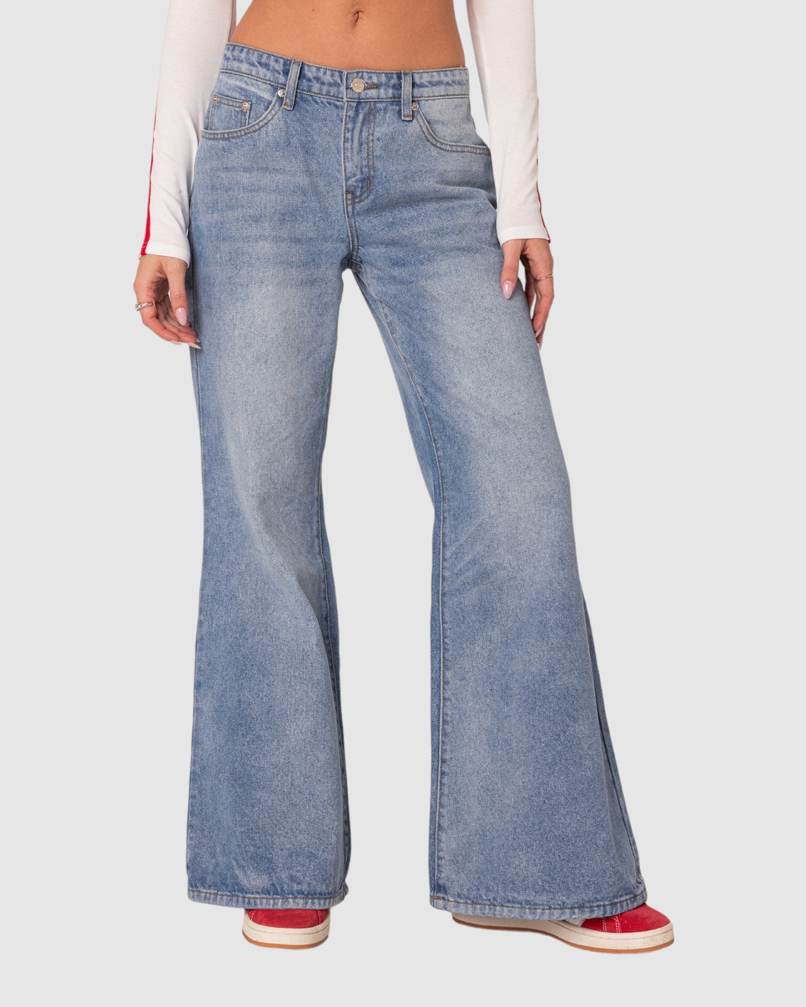 Low Rise Wide Leg Jeans