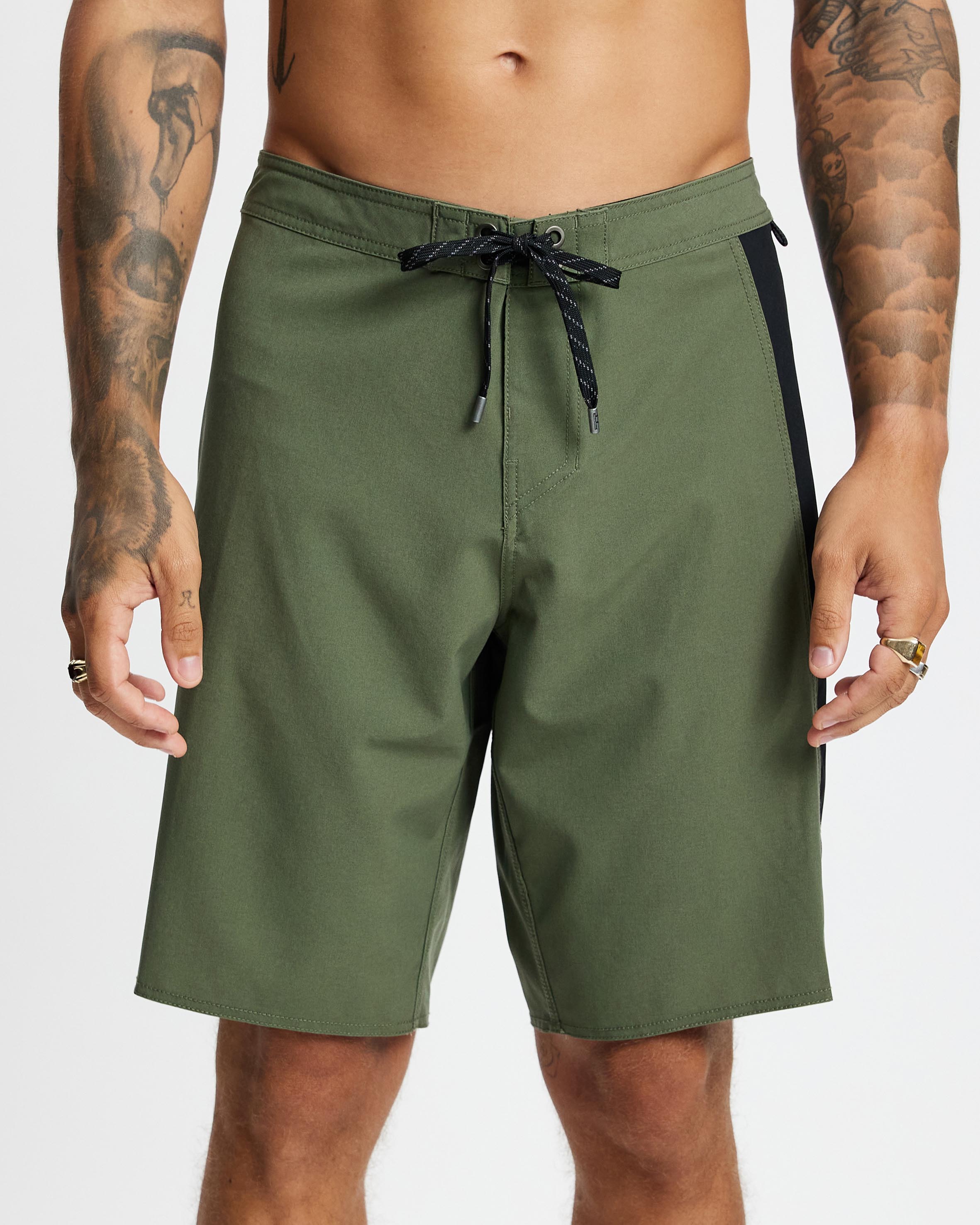 Skittish 19' Trunks
