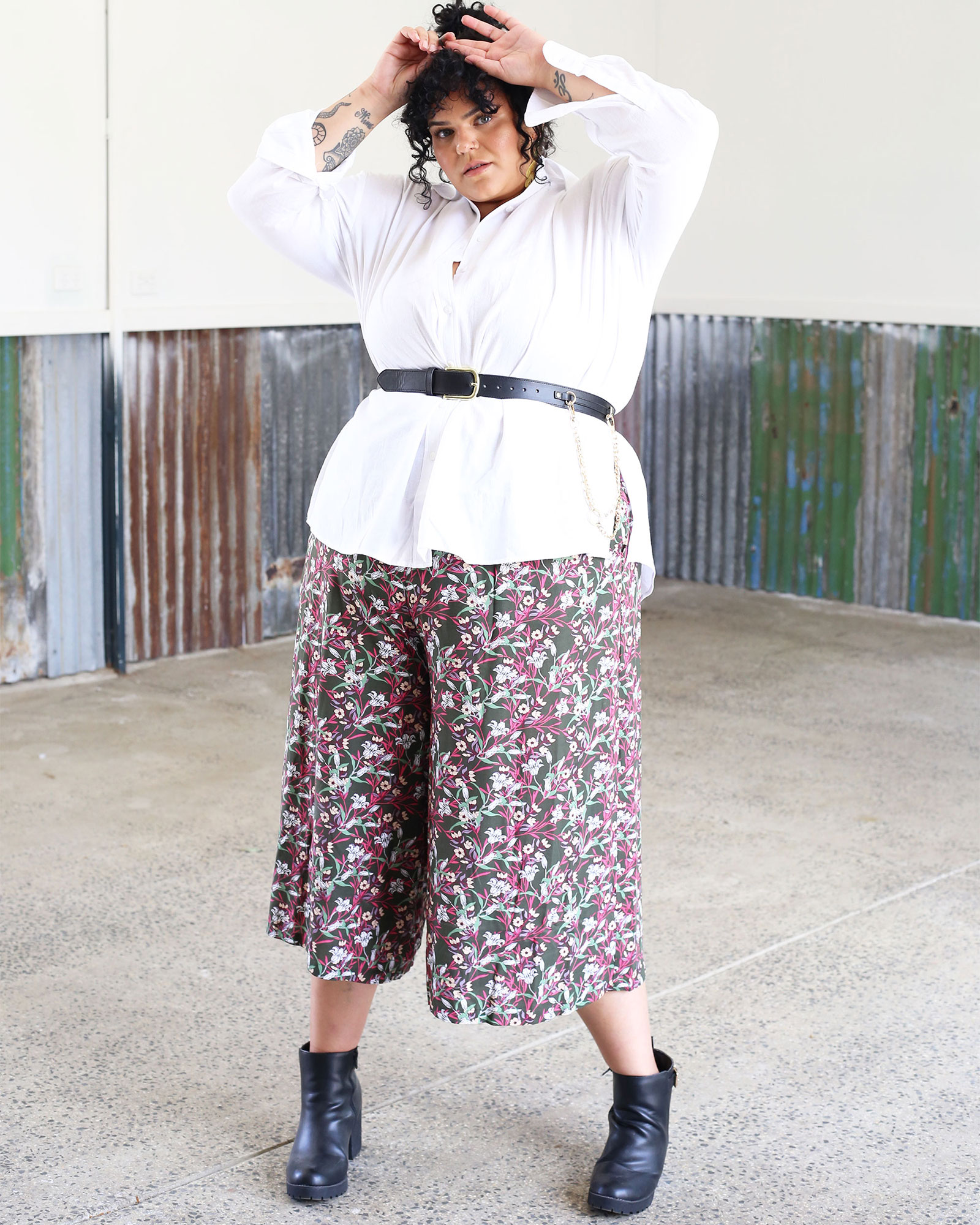 Wide Leg Cropped Chelsea Pants