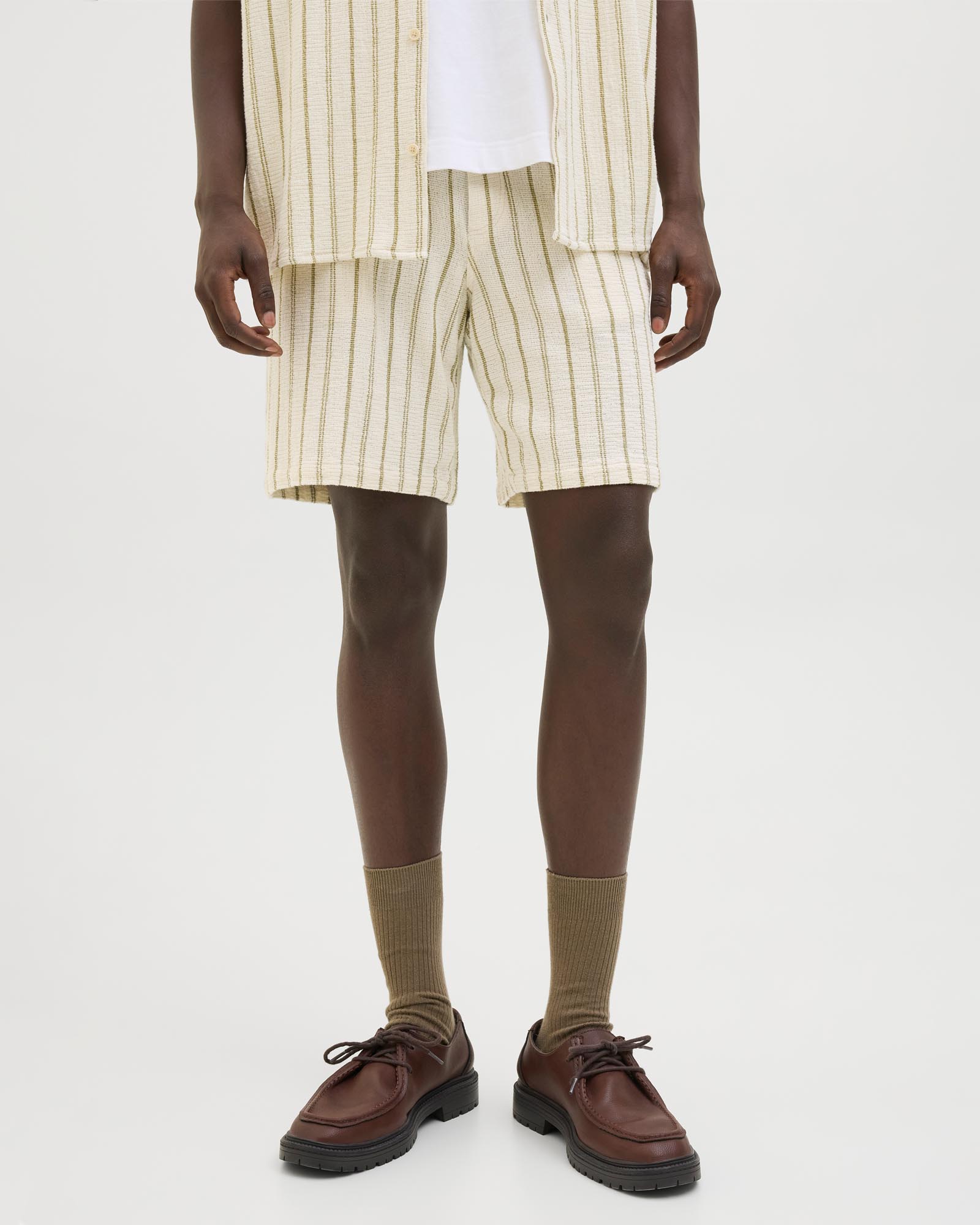 Jaiden Coba Striped Jogger Shorts Mid Relaxed Fit