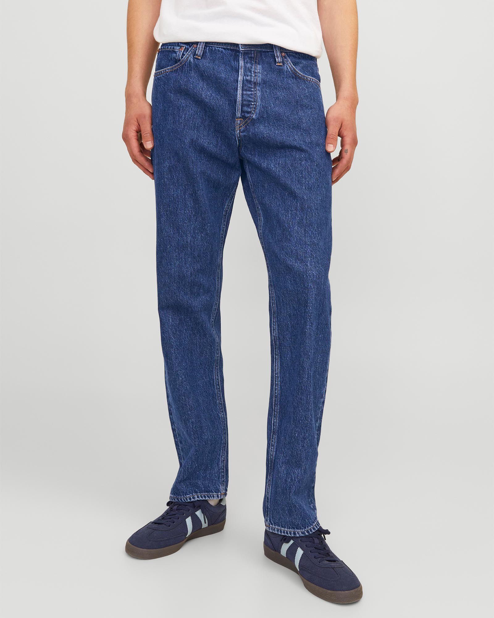 Chris Original 483 Relaxed Fit Jeans