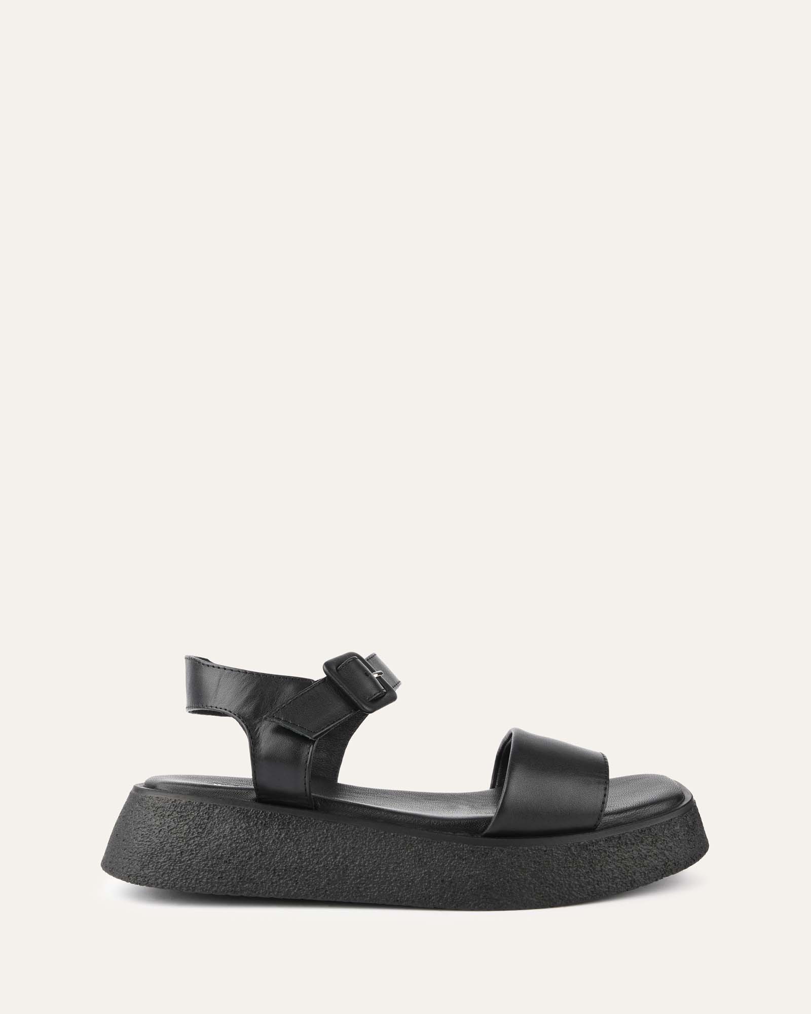 Zuri Flat Sandals