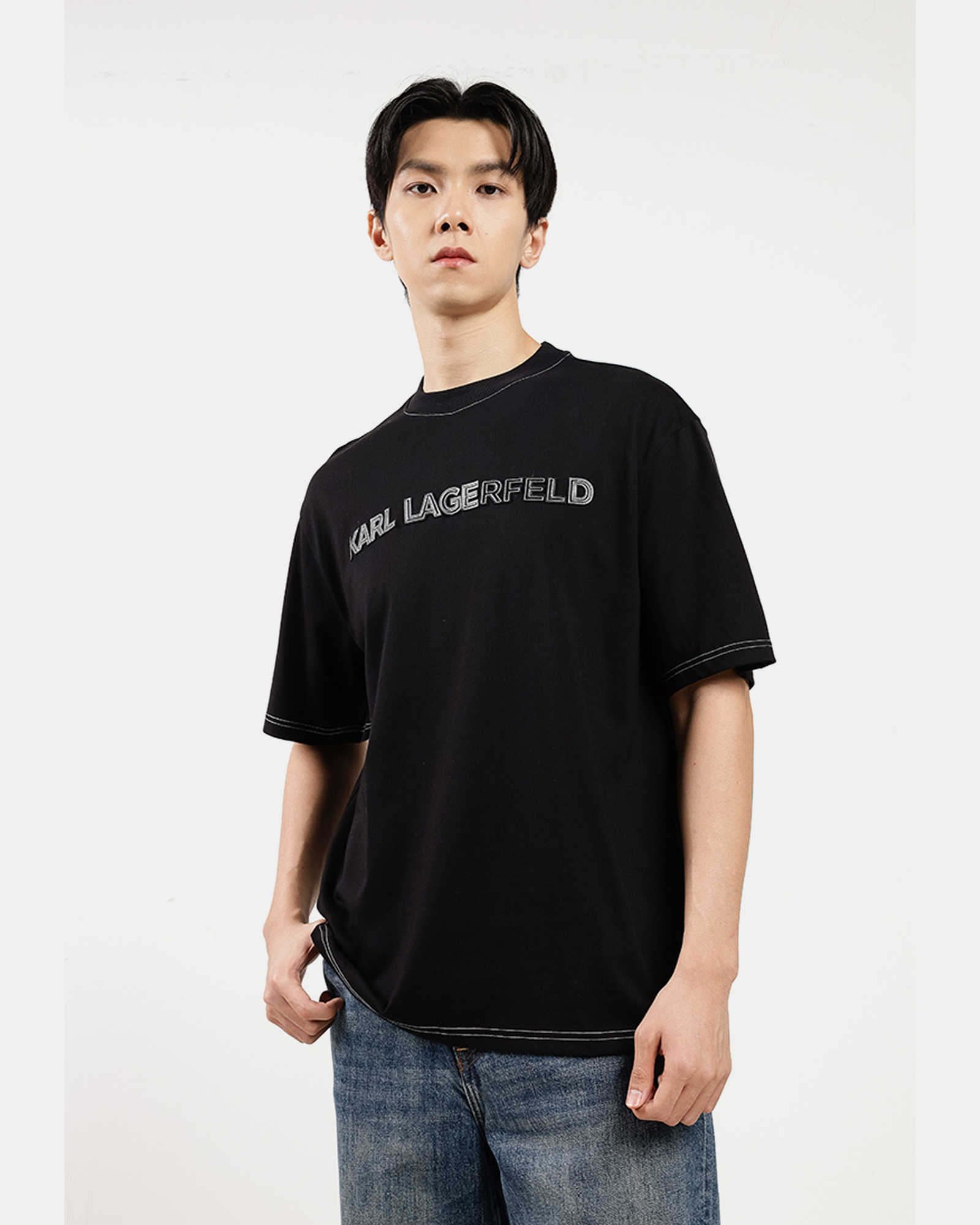 T-Shirt With Contrast Stitching