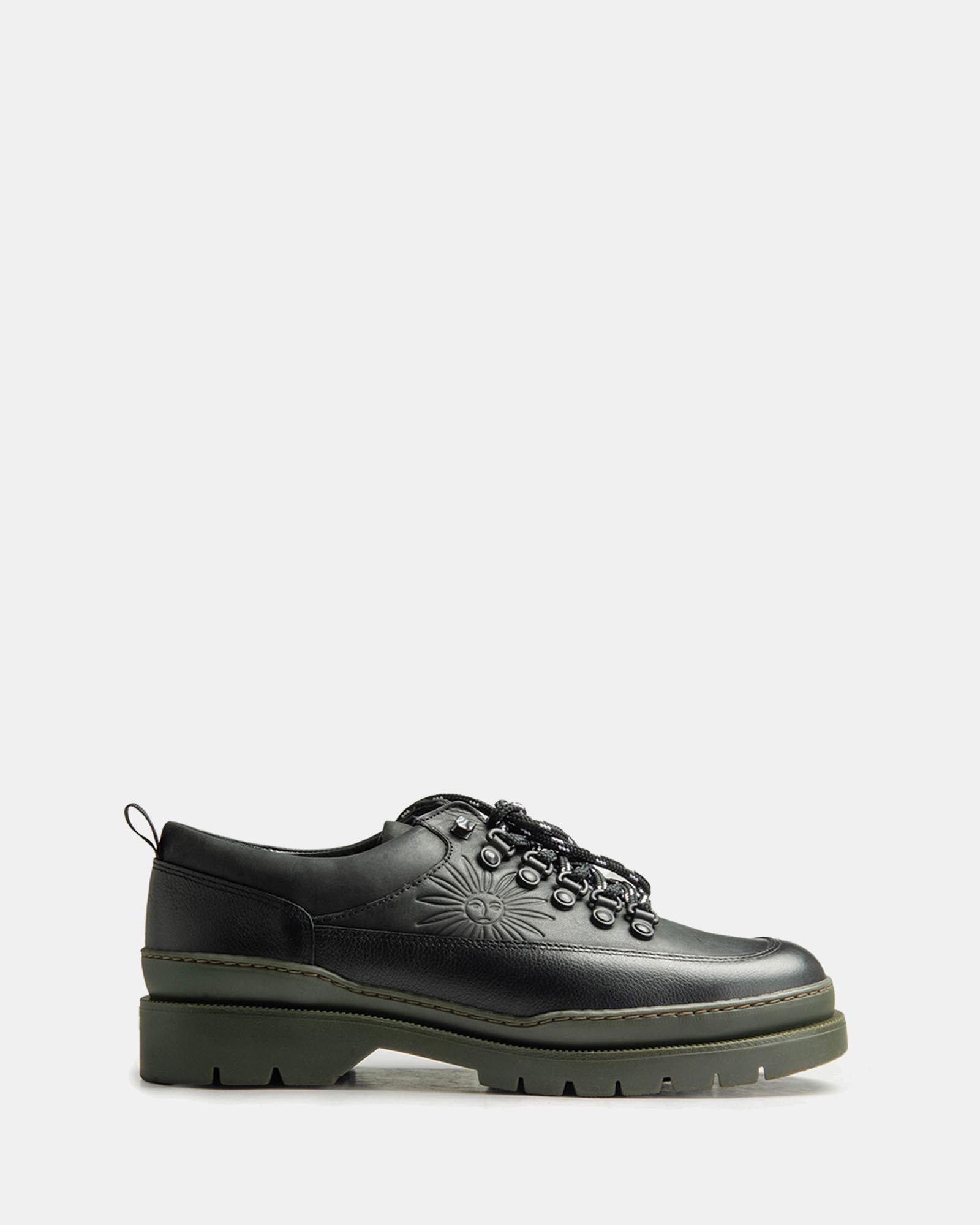 Pisteur x Olow Shoes