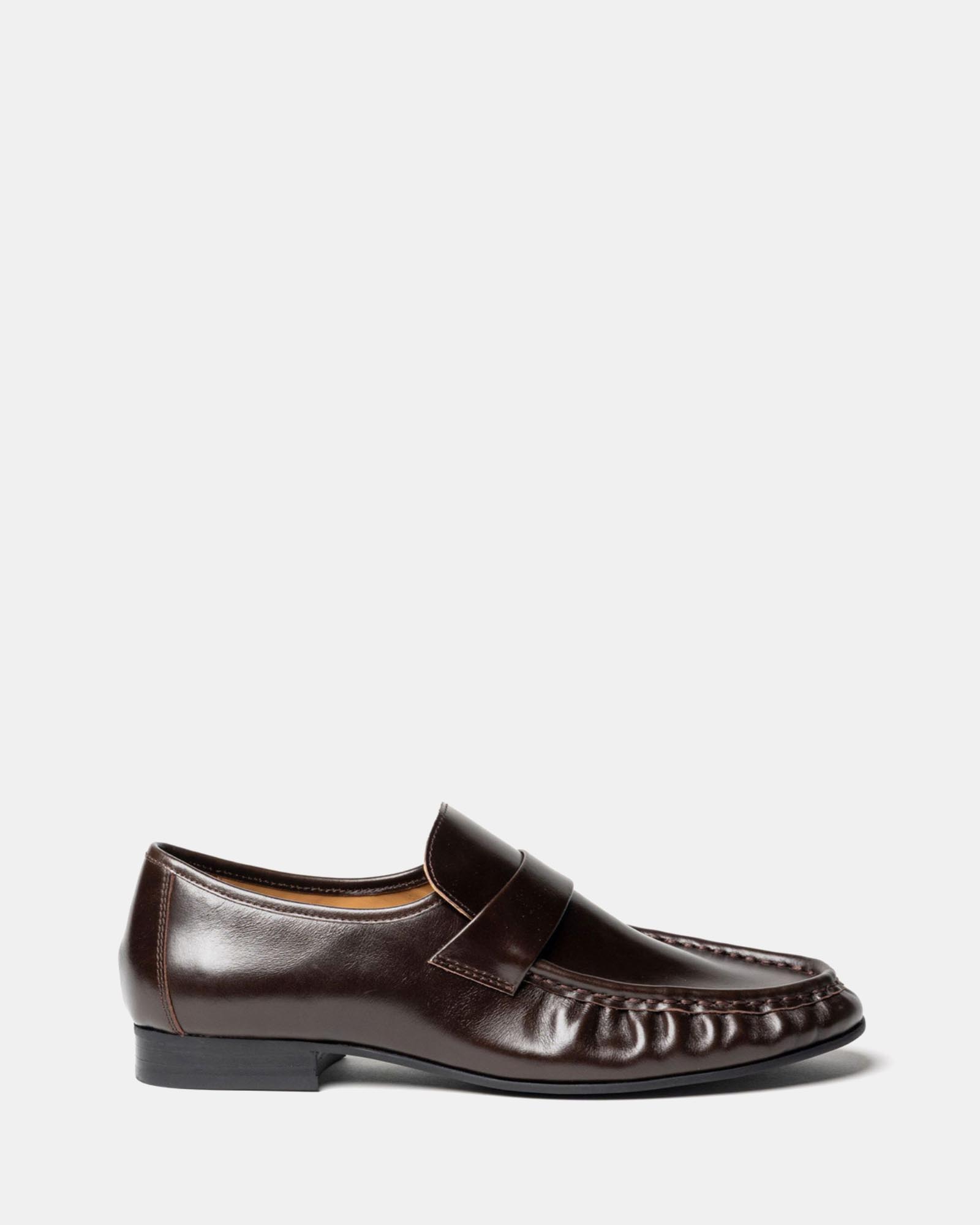 Naomi Loafers