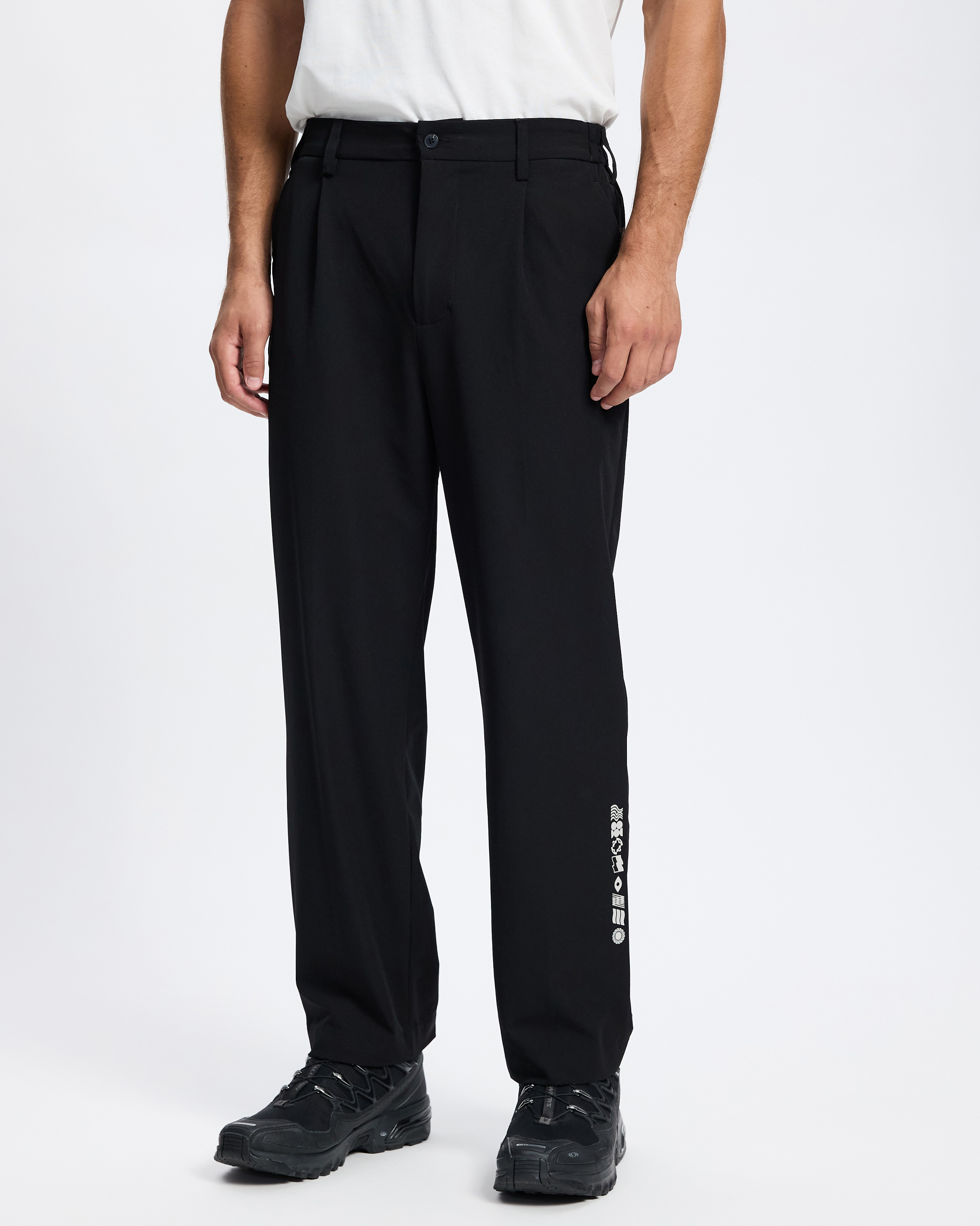 Pleated Wide Leg Golf Trousers