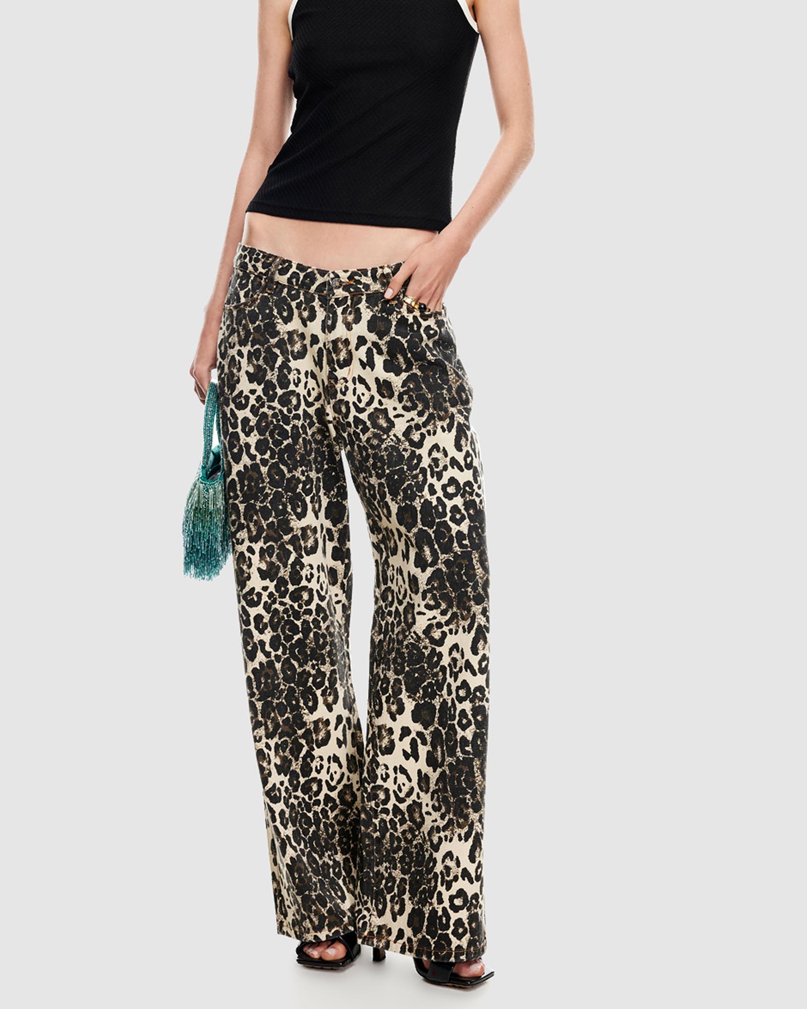 Rebel Jeans