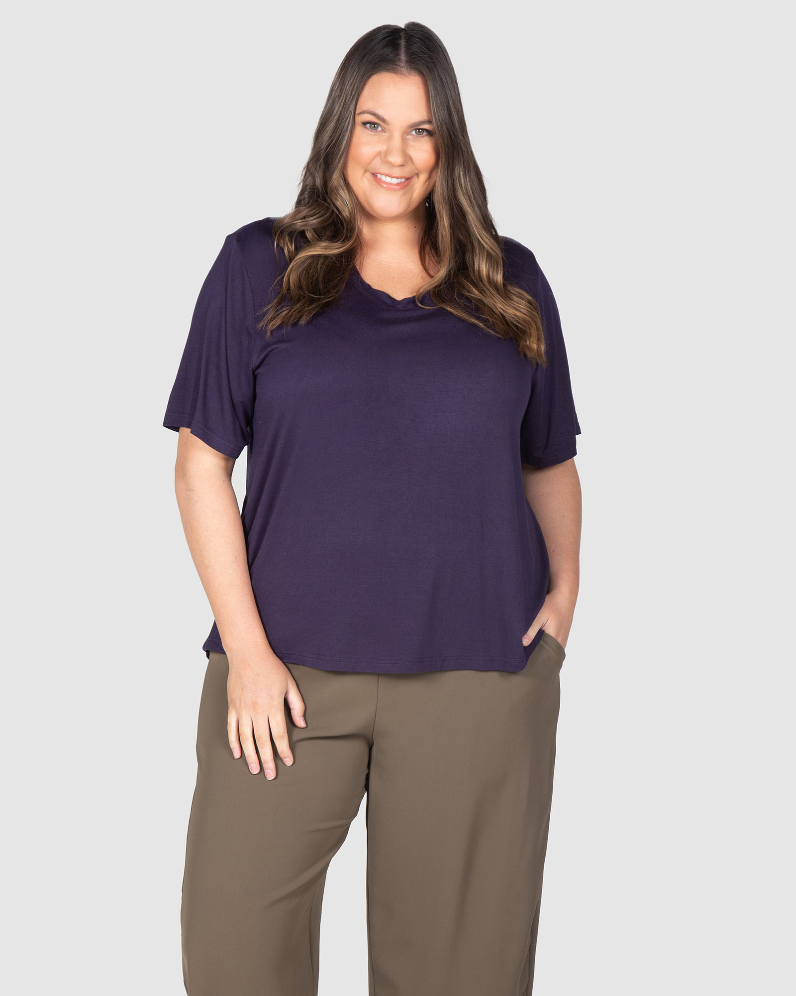 Kelly Dipped Hem T-shirt