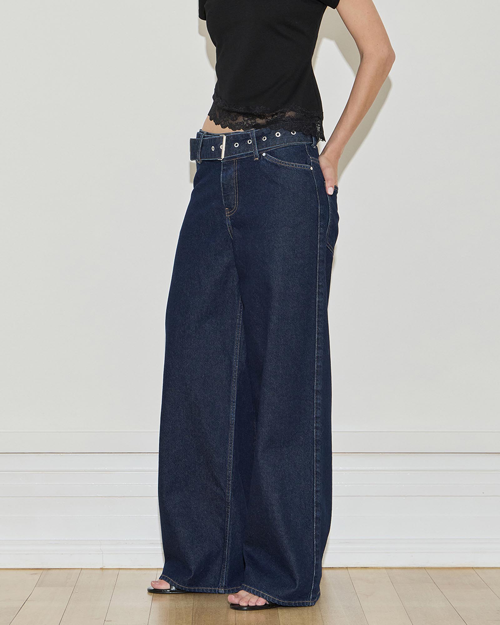 Buckle Jeans