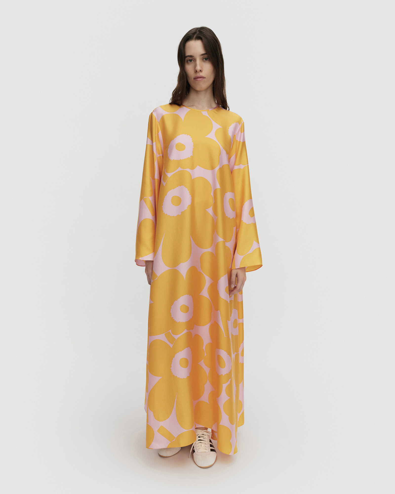 Kaunista Unikko Silk dress