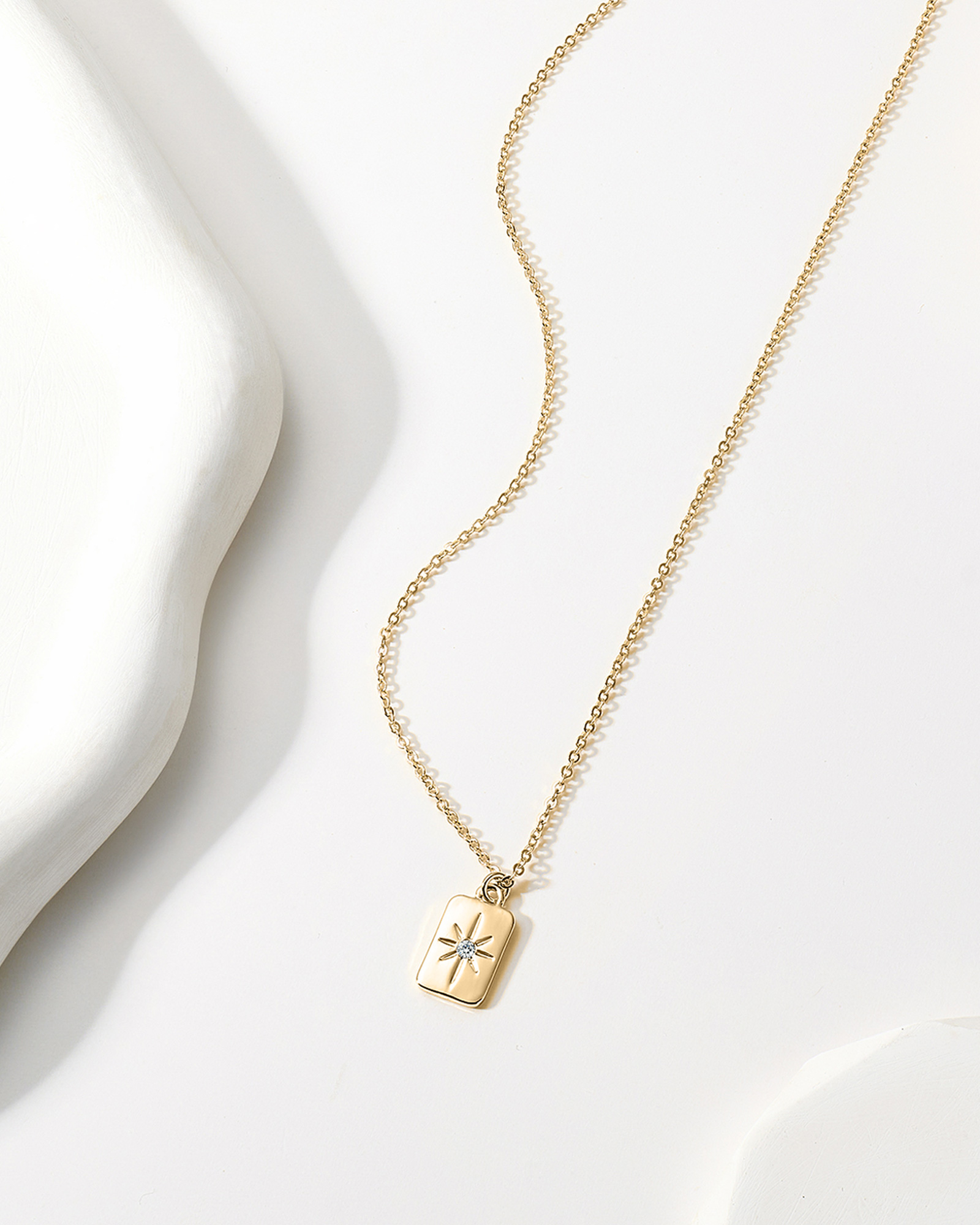 True North Bar Necklace - 18K Gold Plated