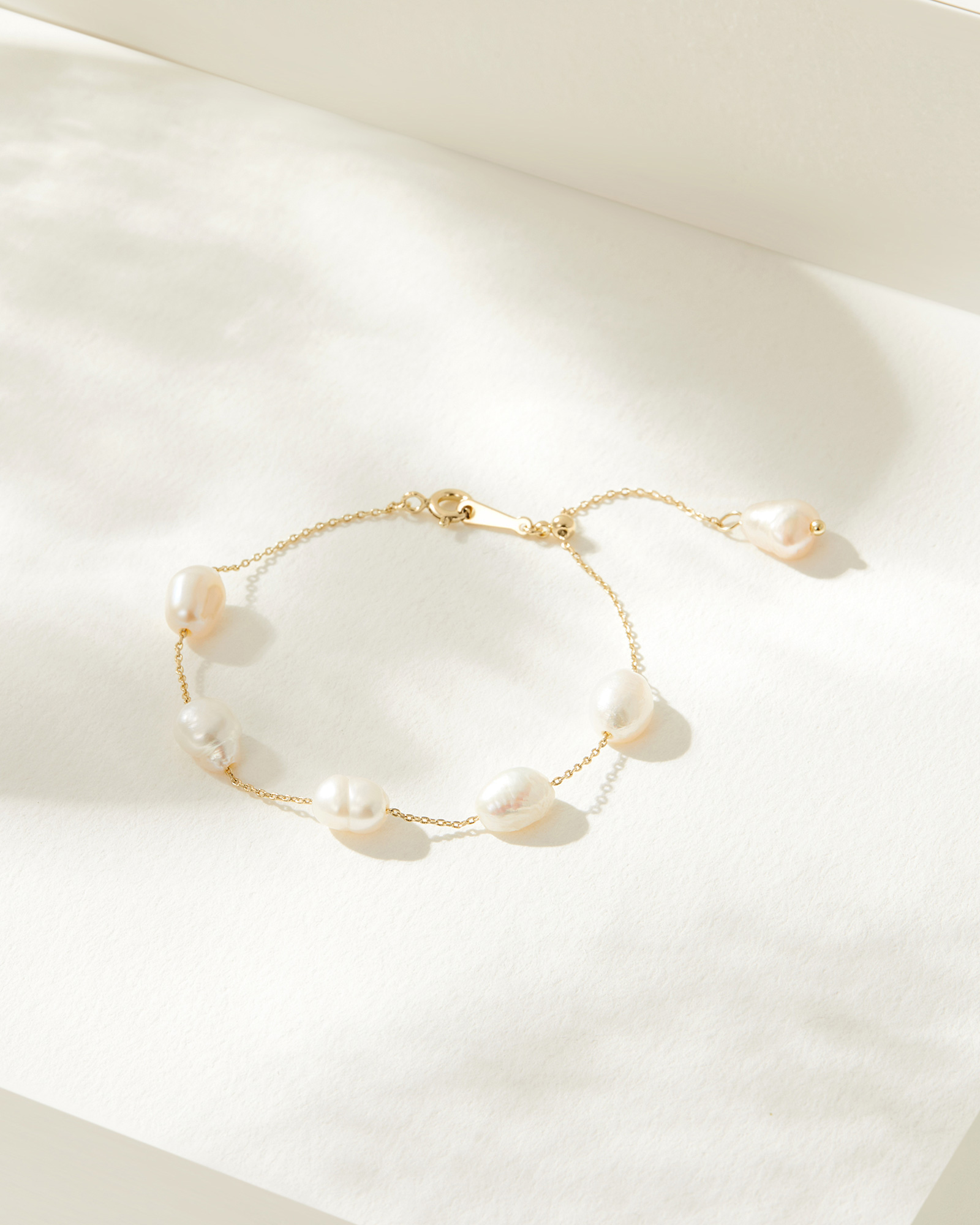 Monaco Freshwater Pearl Bracelet - 18K Gold Plated