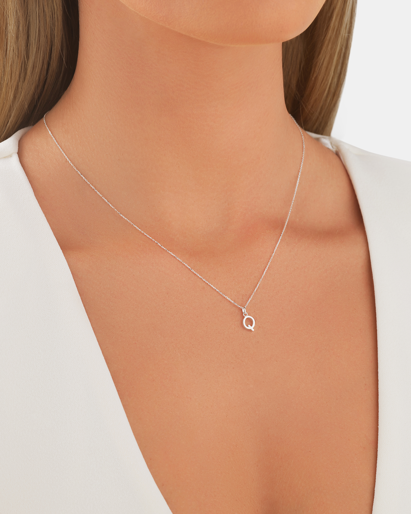 "Q" Initial Pendant in Sterling Silver