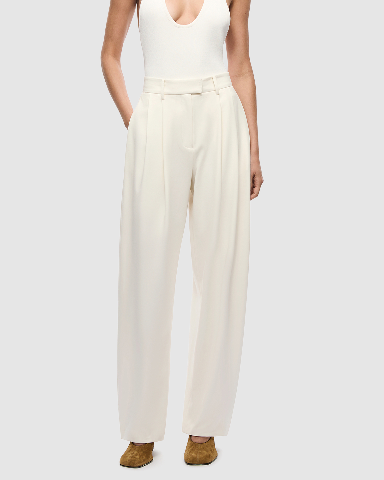 Mezzaluna Pleated Barrell Leg Trousers