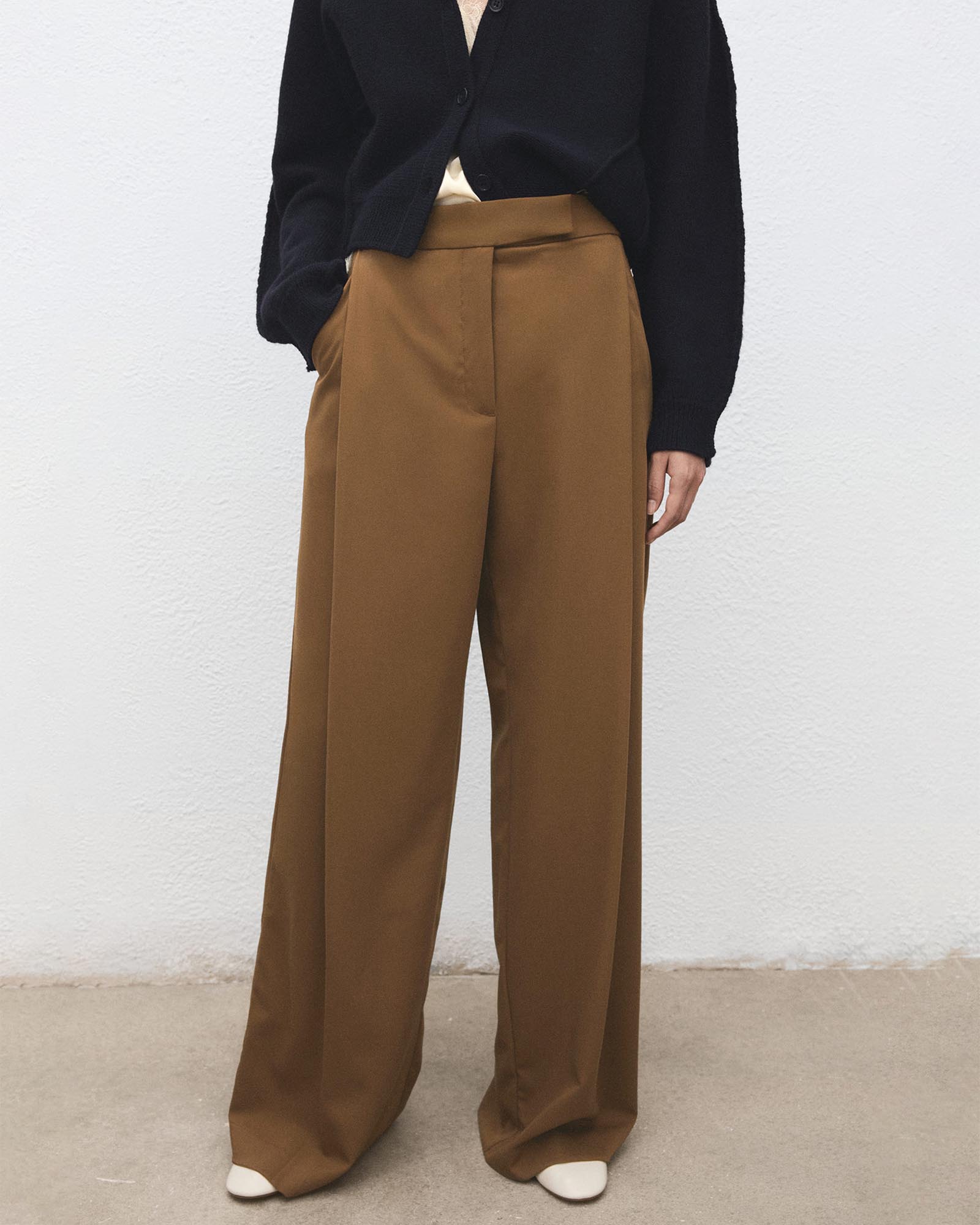 Pleated Wide Leg Trousers