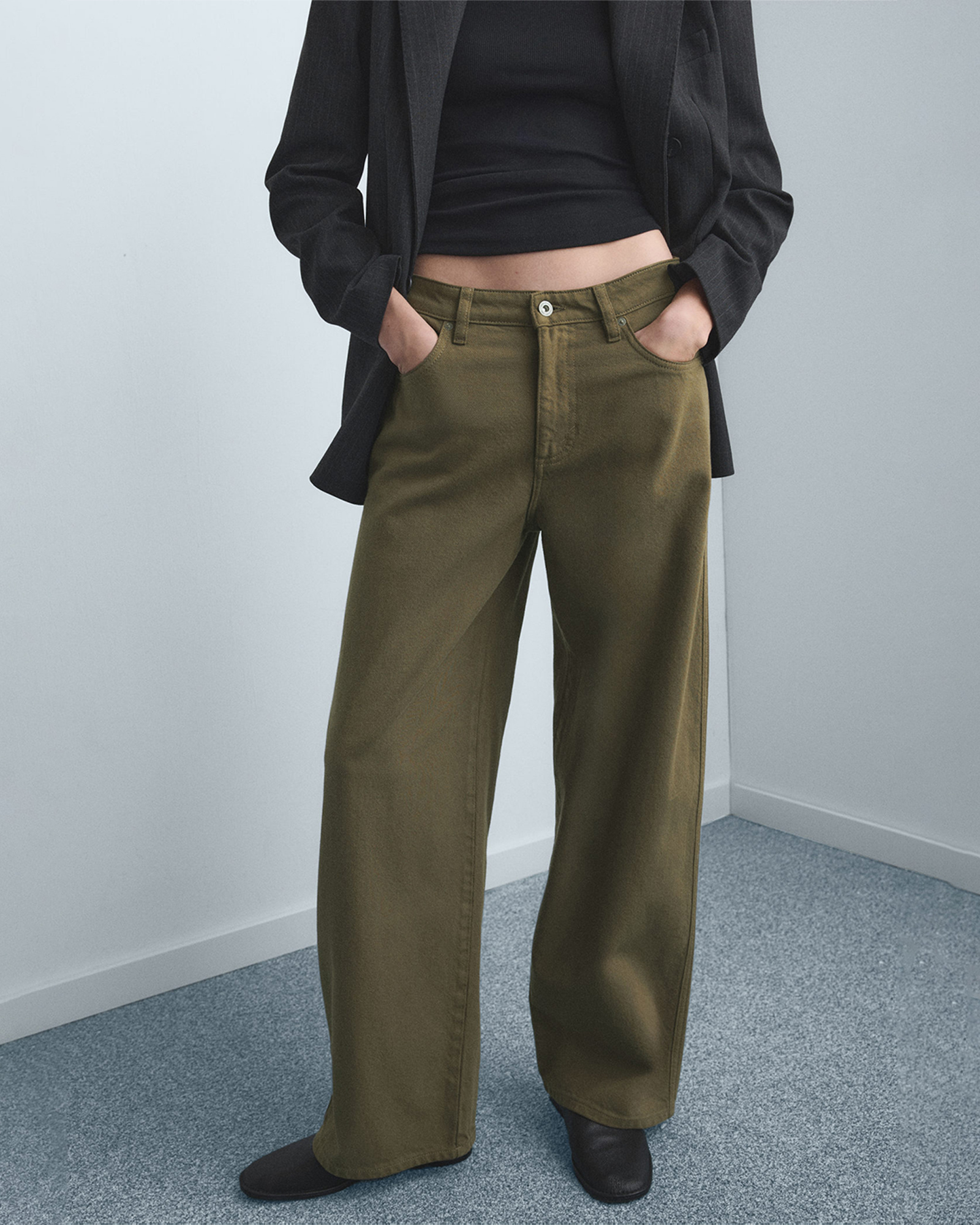 Low-Rise Balloon Jeans