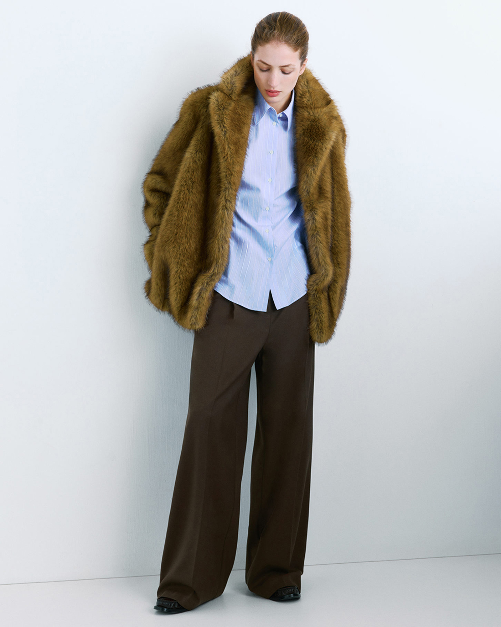 Wide-Leg Mid-Rise Pleated Trousers