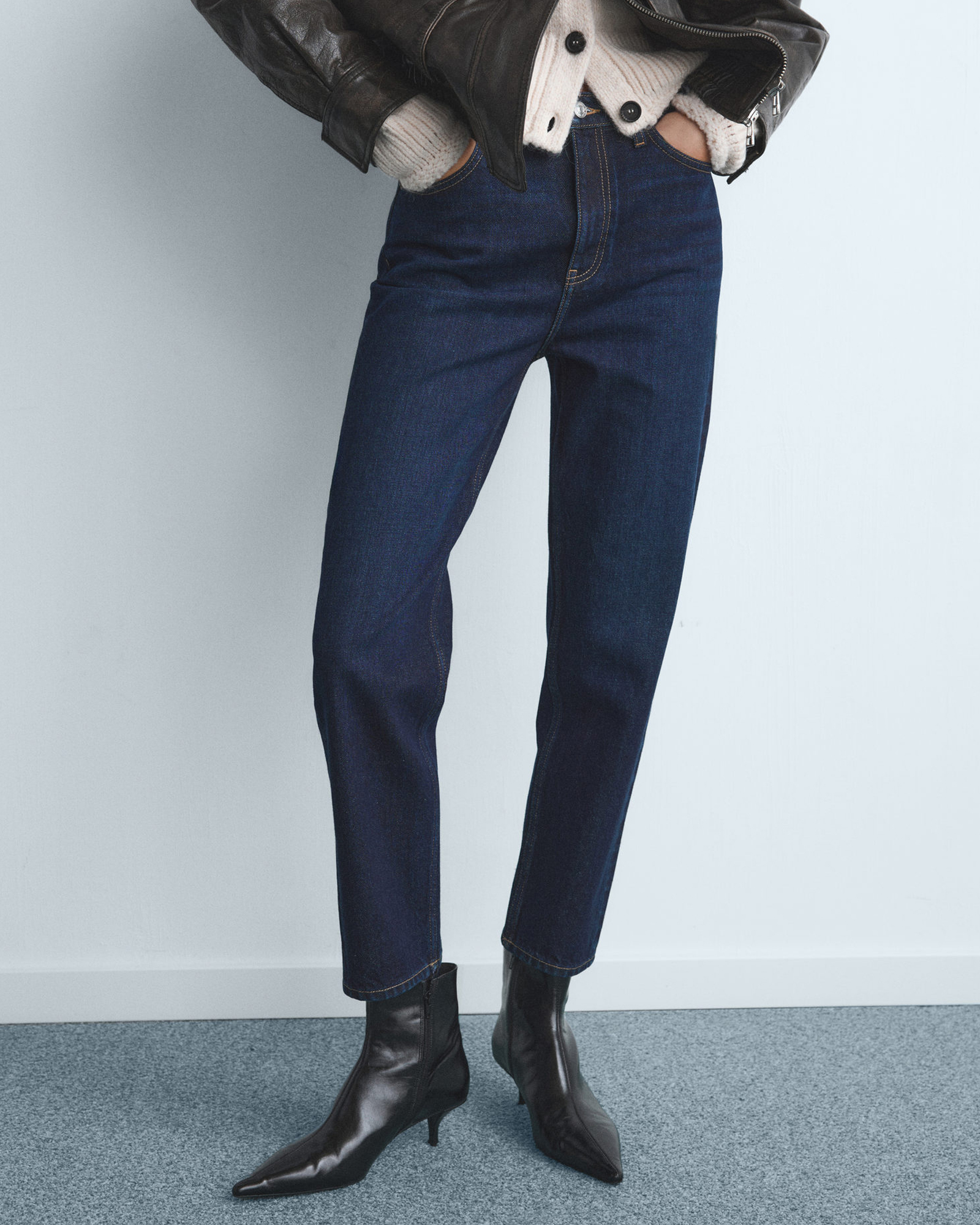 Mom2000 High-Rise Jeans