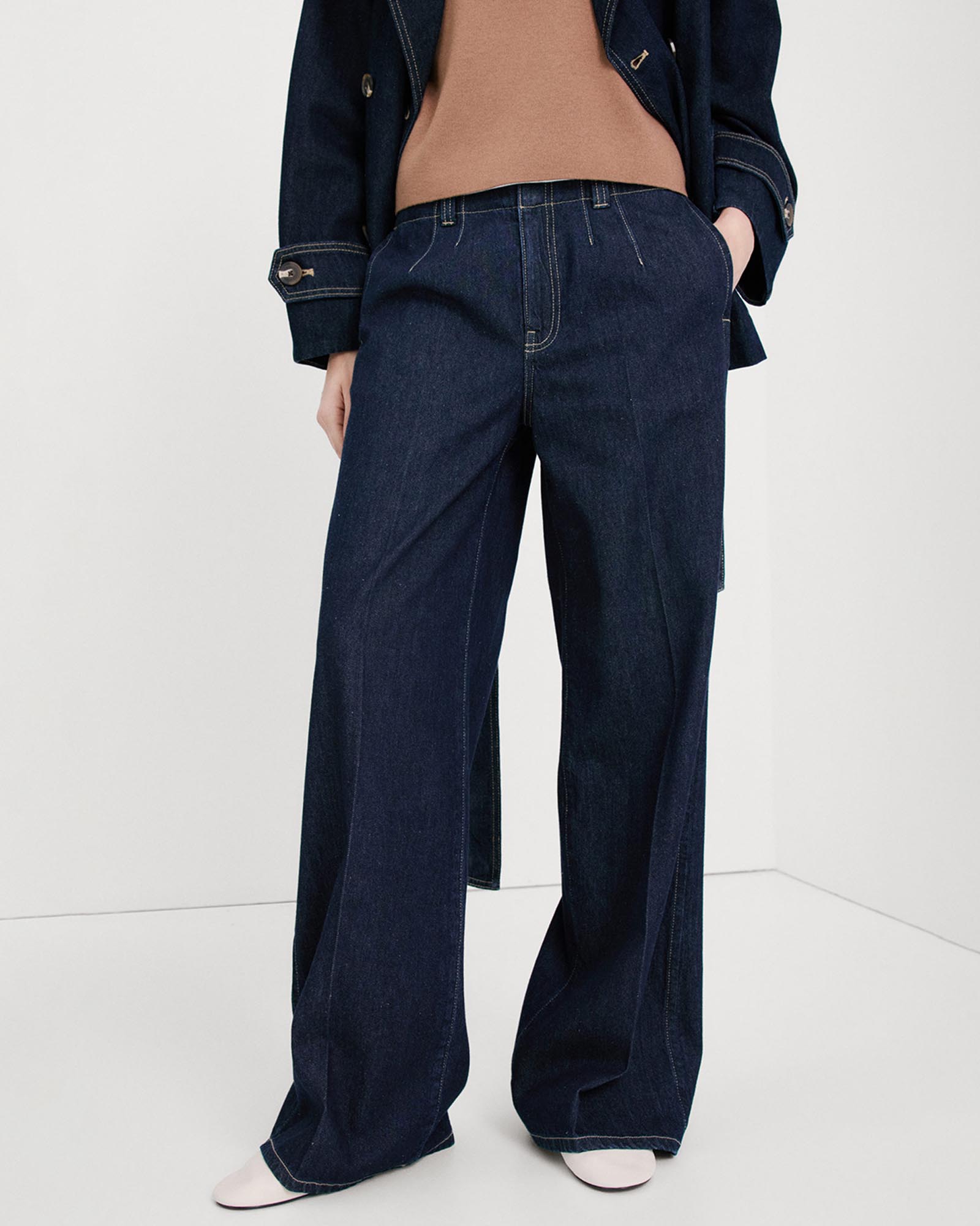 Wide Leg Mid-Rise Jeans