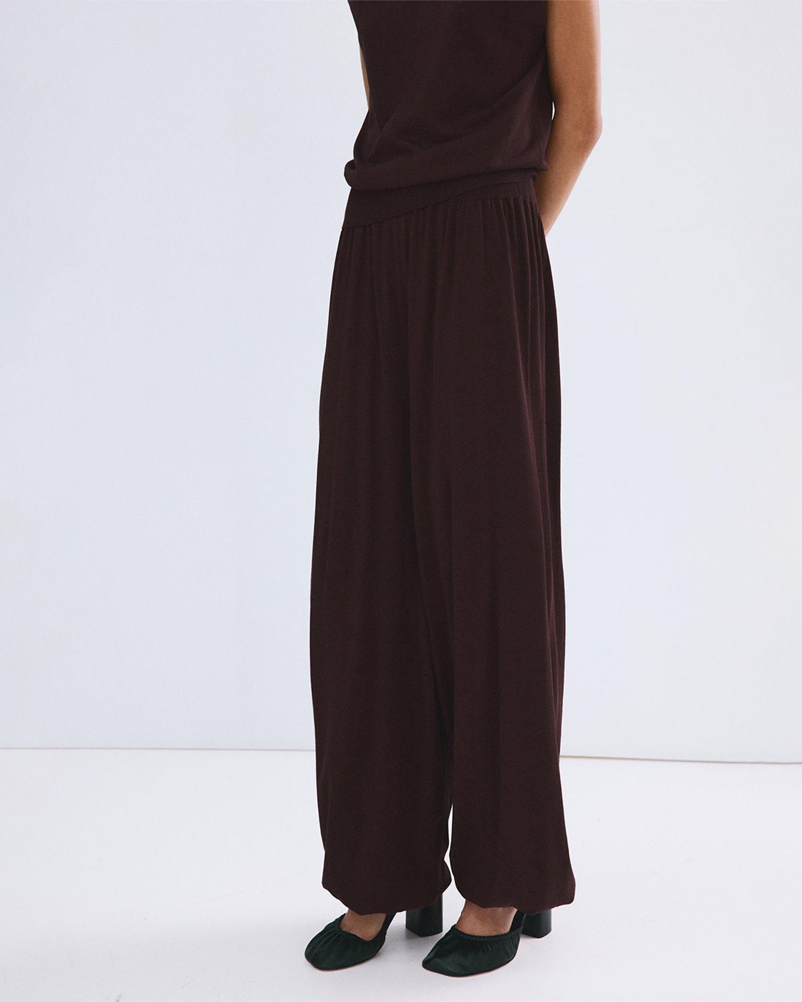 Manis Trousers